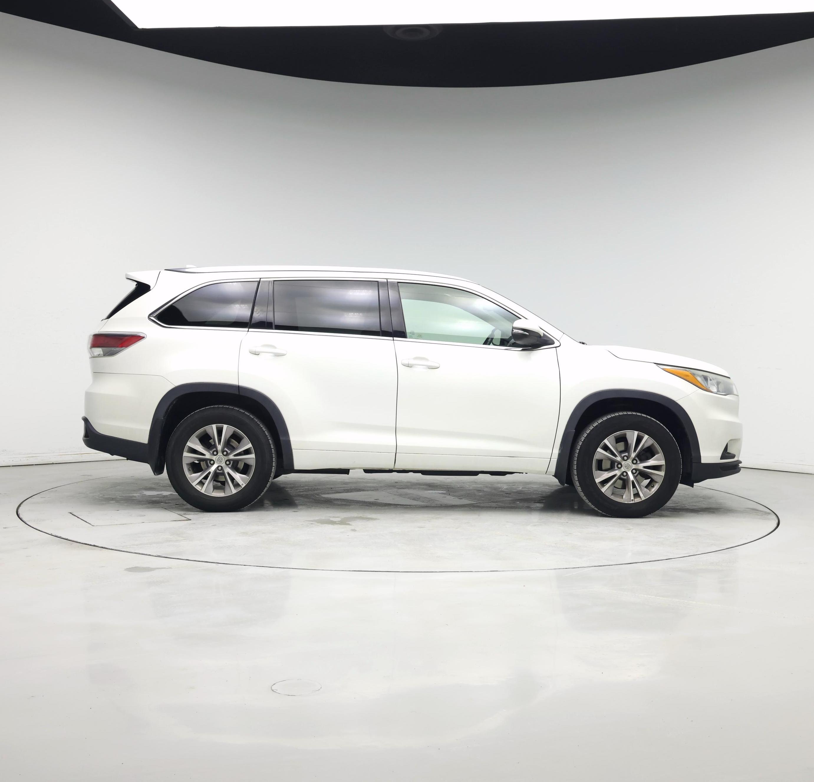 Thumbnail: 2015 Toyota Highlander - 7