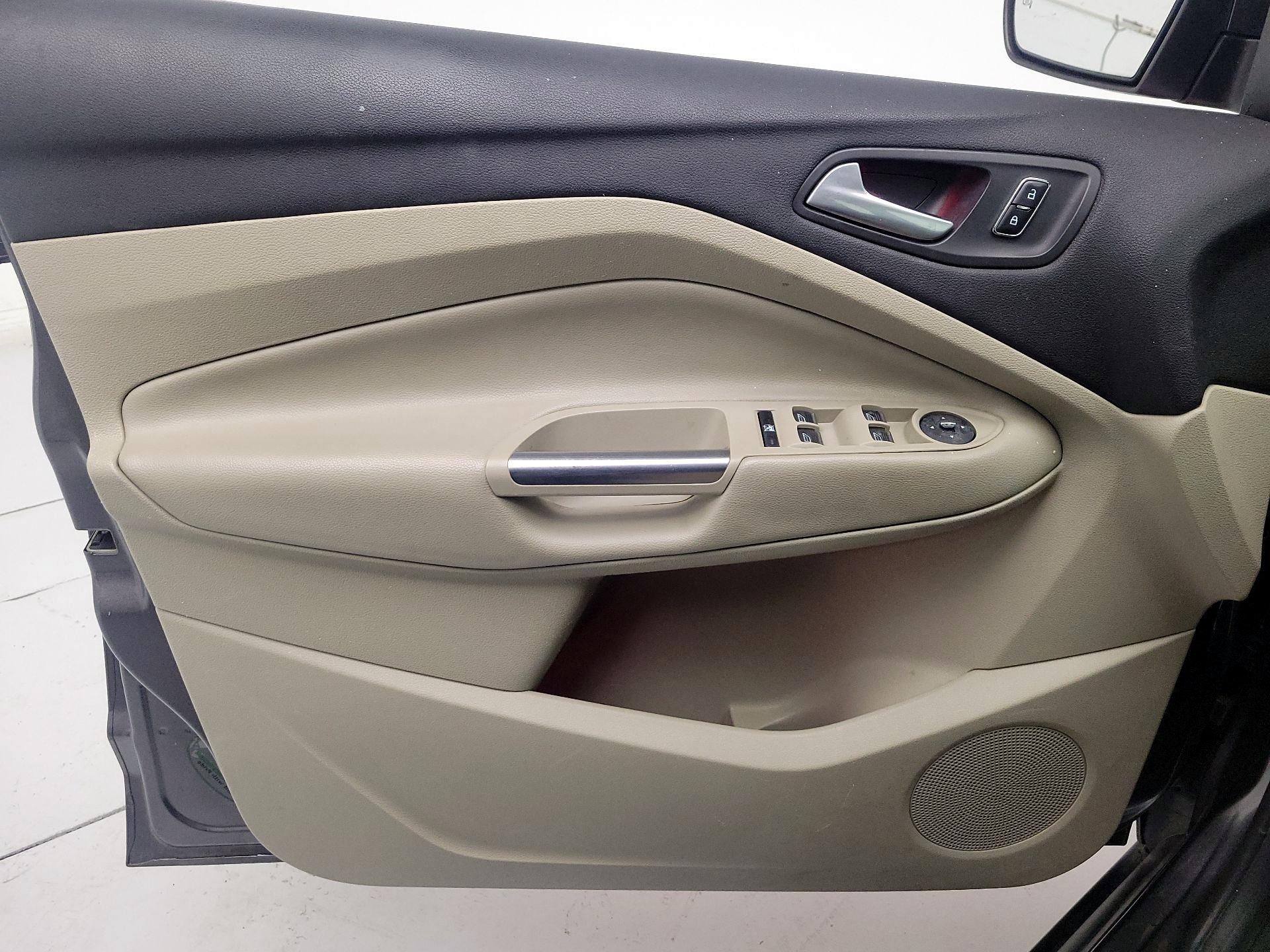 Thumbnail: 2014 Ford C-Max - 12