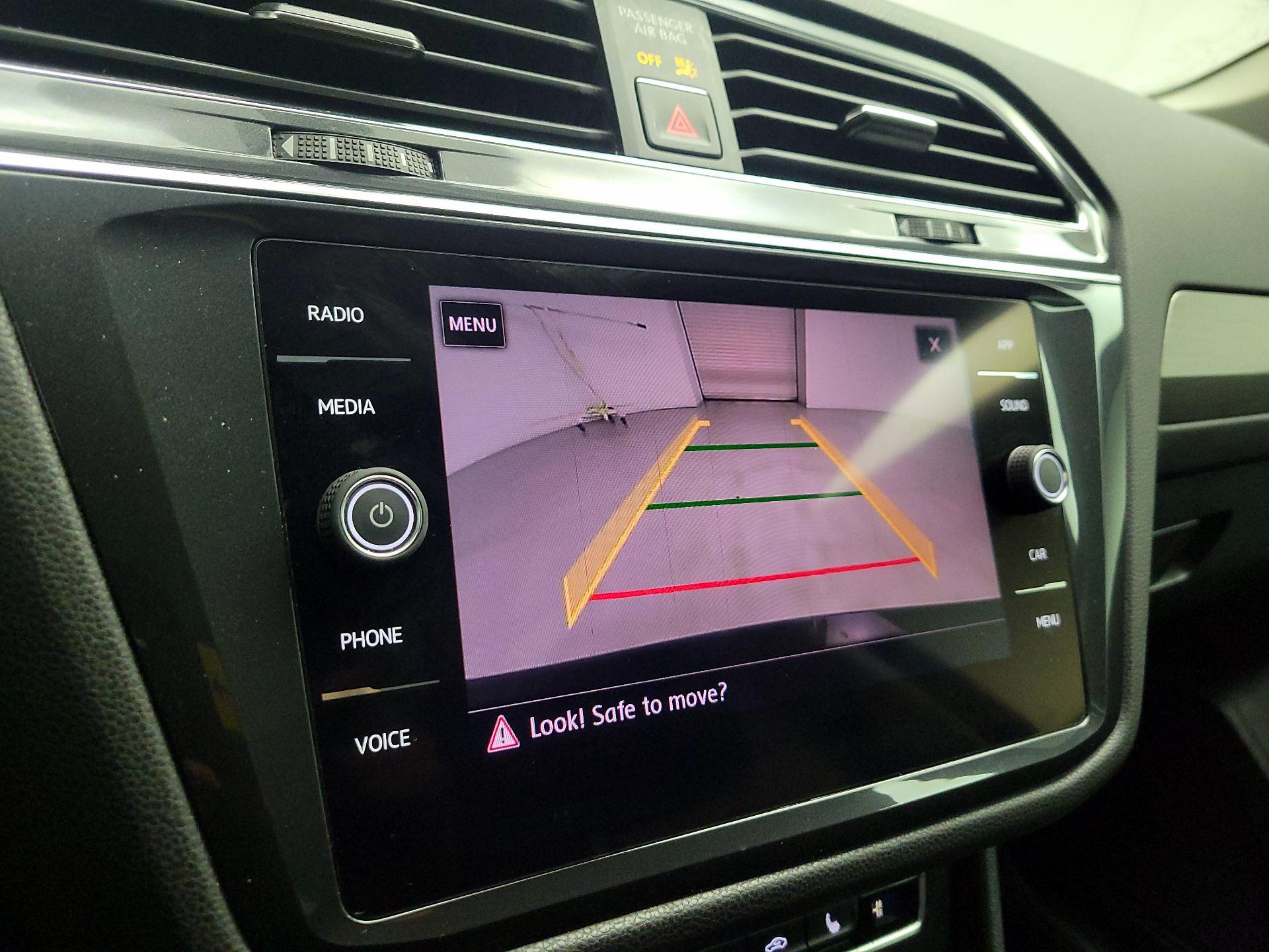 Thumbnail: 2018 Volkswagen Tiguan - 13