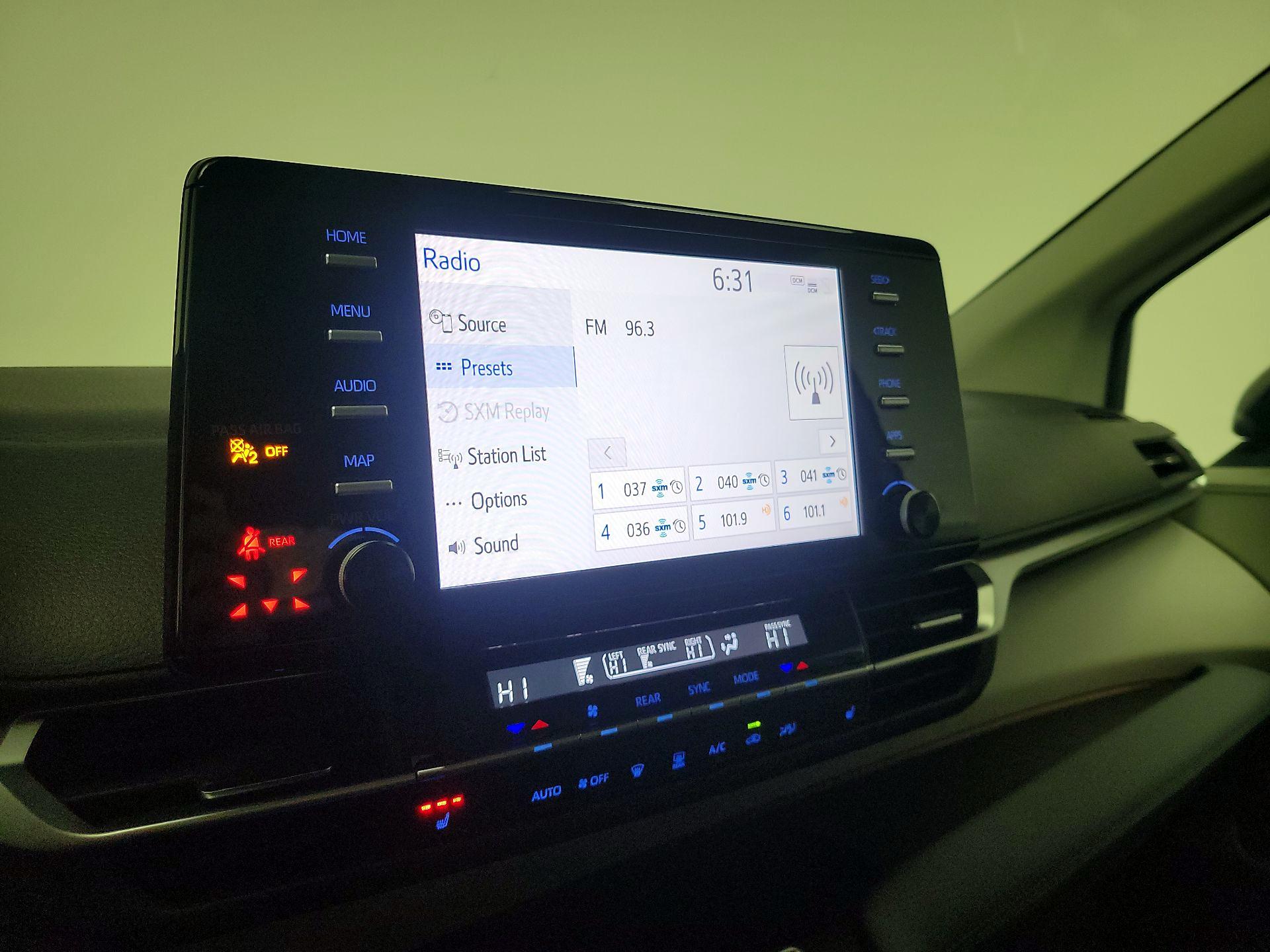 Thumbnail: 2024 Toyota Sienna - 15