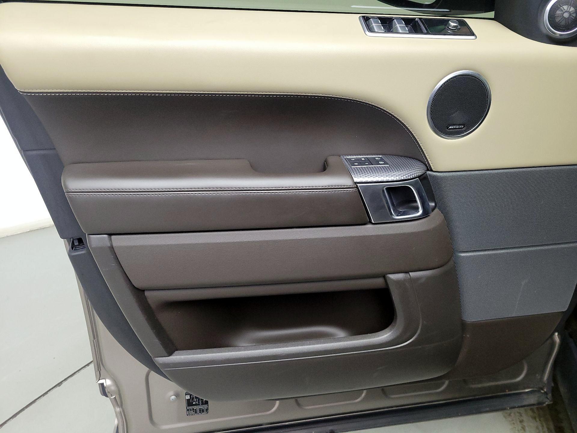 Thumbnail: 2021 Land Rover Range Rover Sport - 12