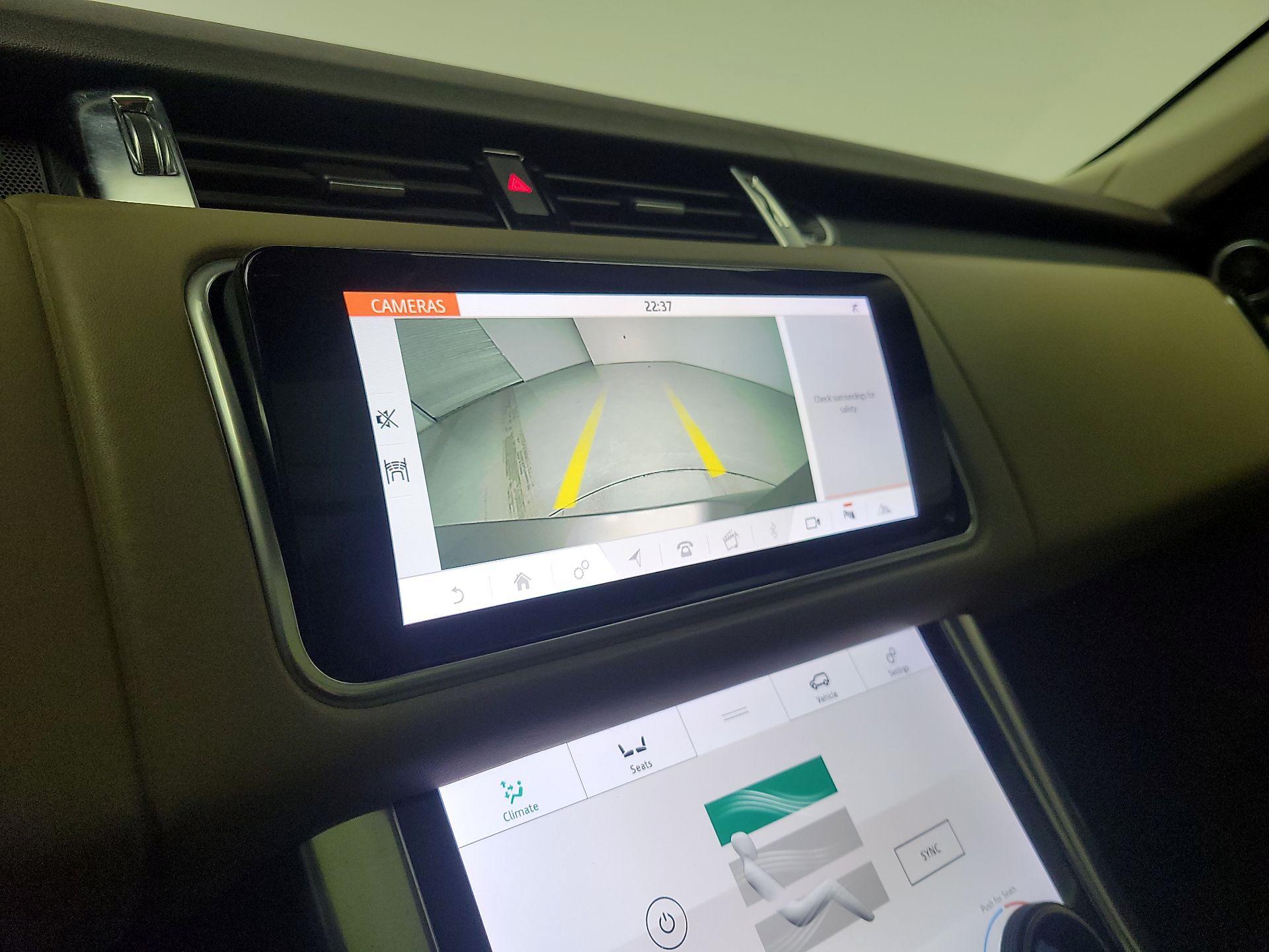 Thumbnail: 2021 Land Rover Range Rover Sport - 15