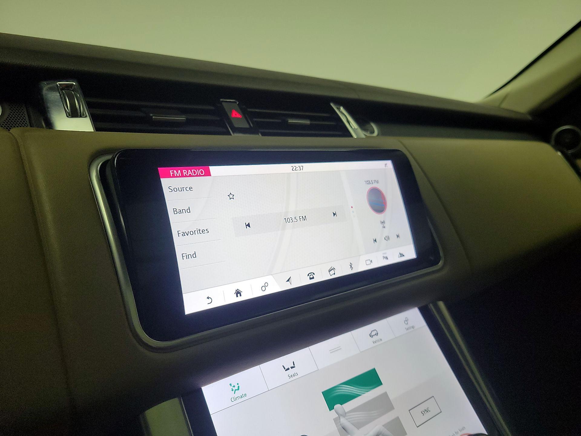 Thumbnail: 2021 Land Rover Range Rover Sport - 16