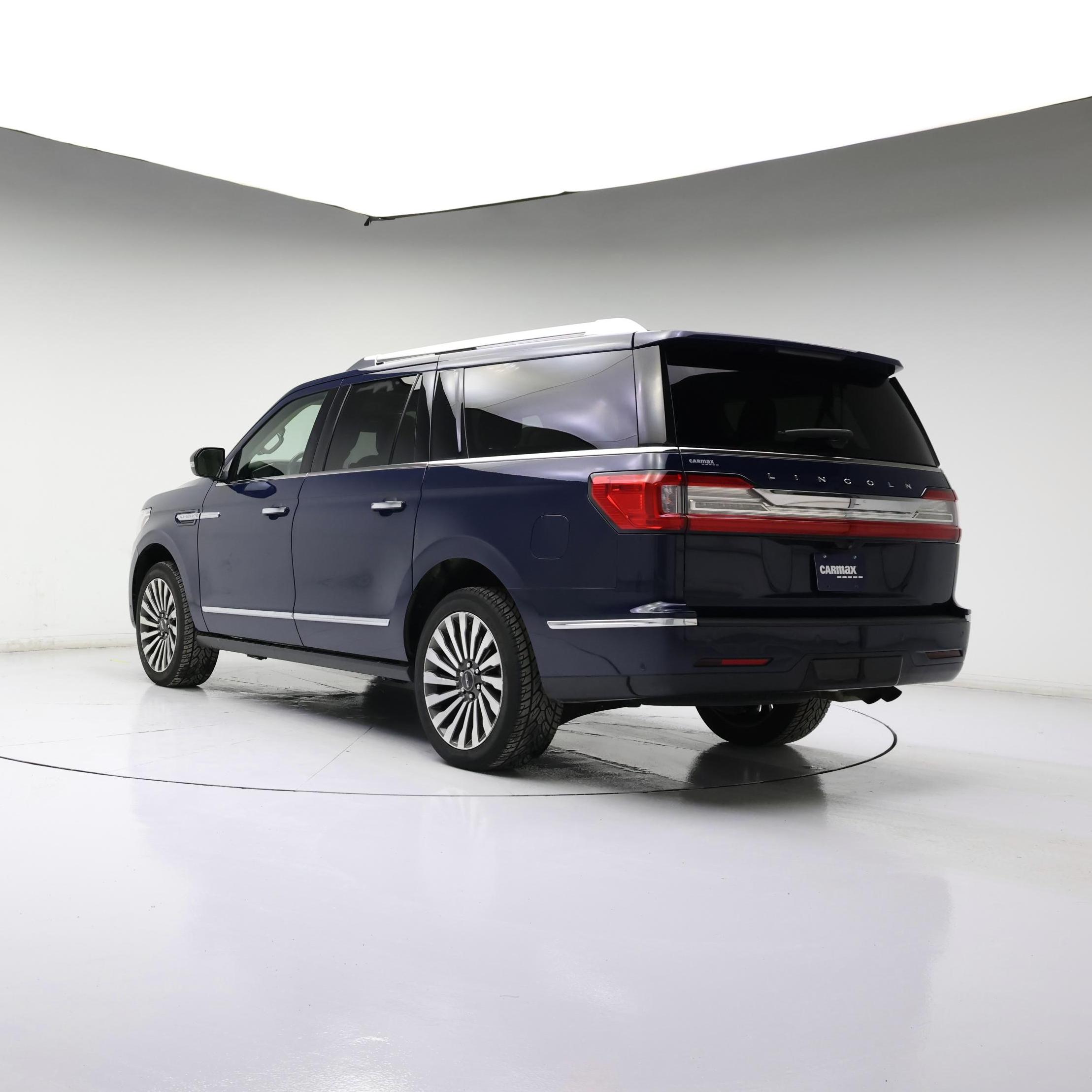 Thumbnail: 2018 Lincoln Navigator L - 2