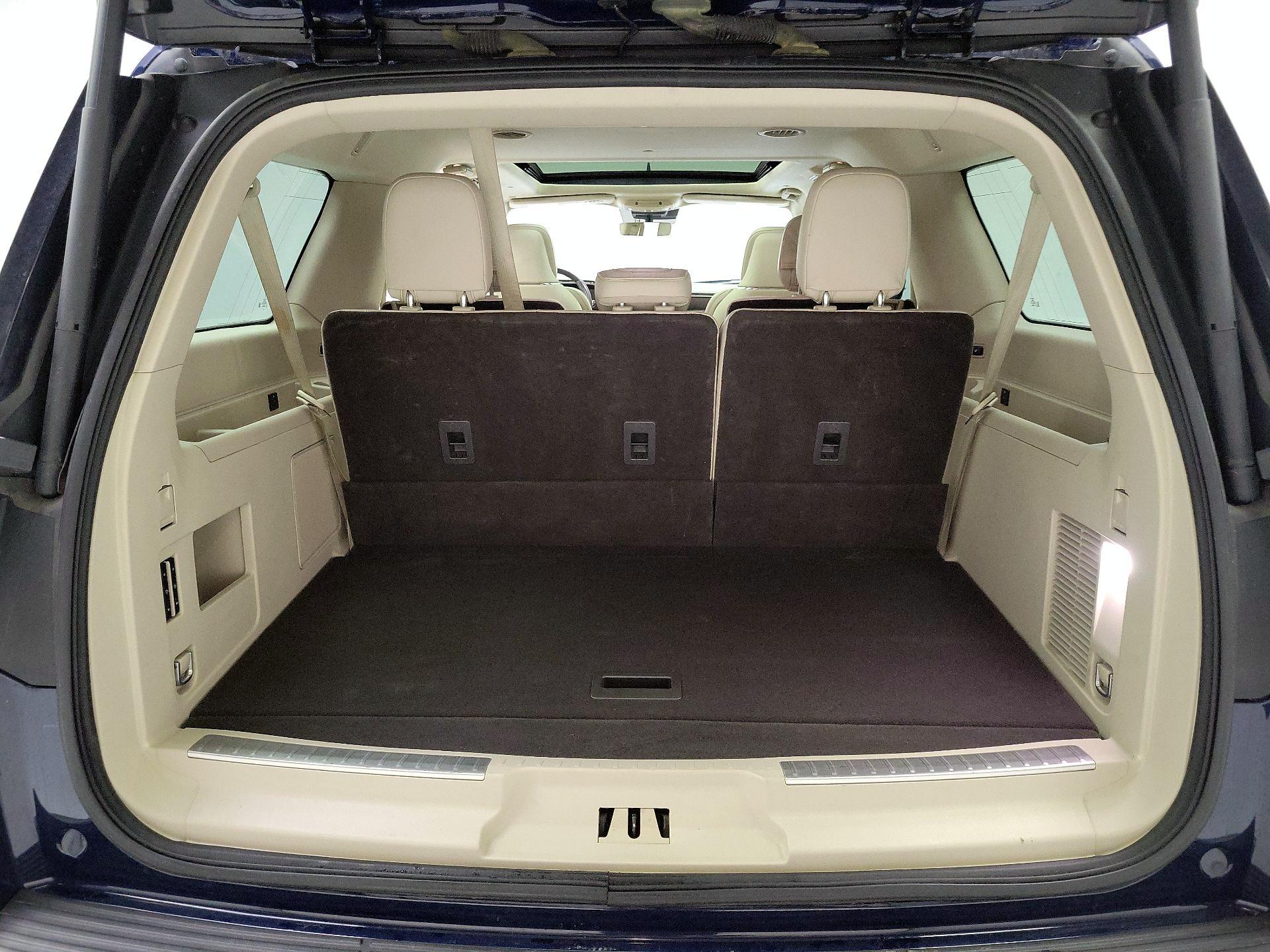 Thumbnail: 2018 Lincoln Navigator L - 20