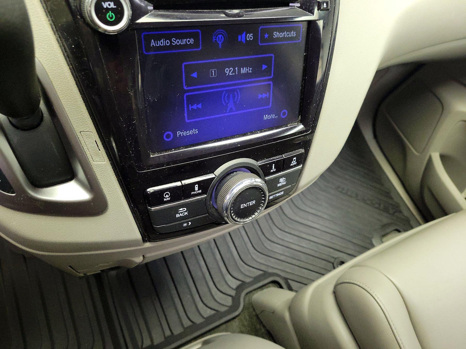 Thumbnail: 2016 Honda Odyssey - 15