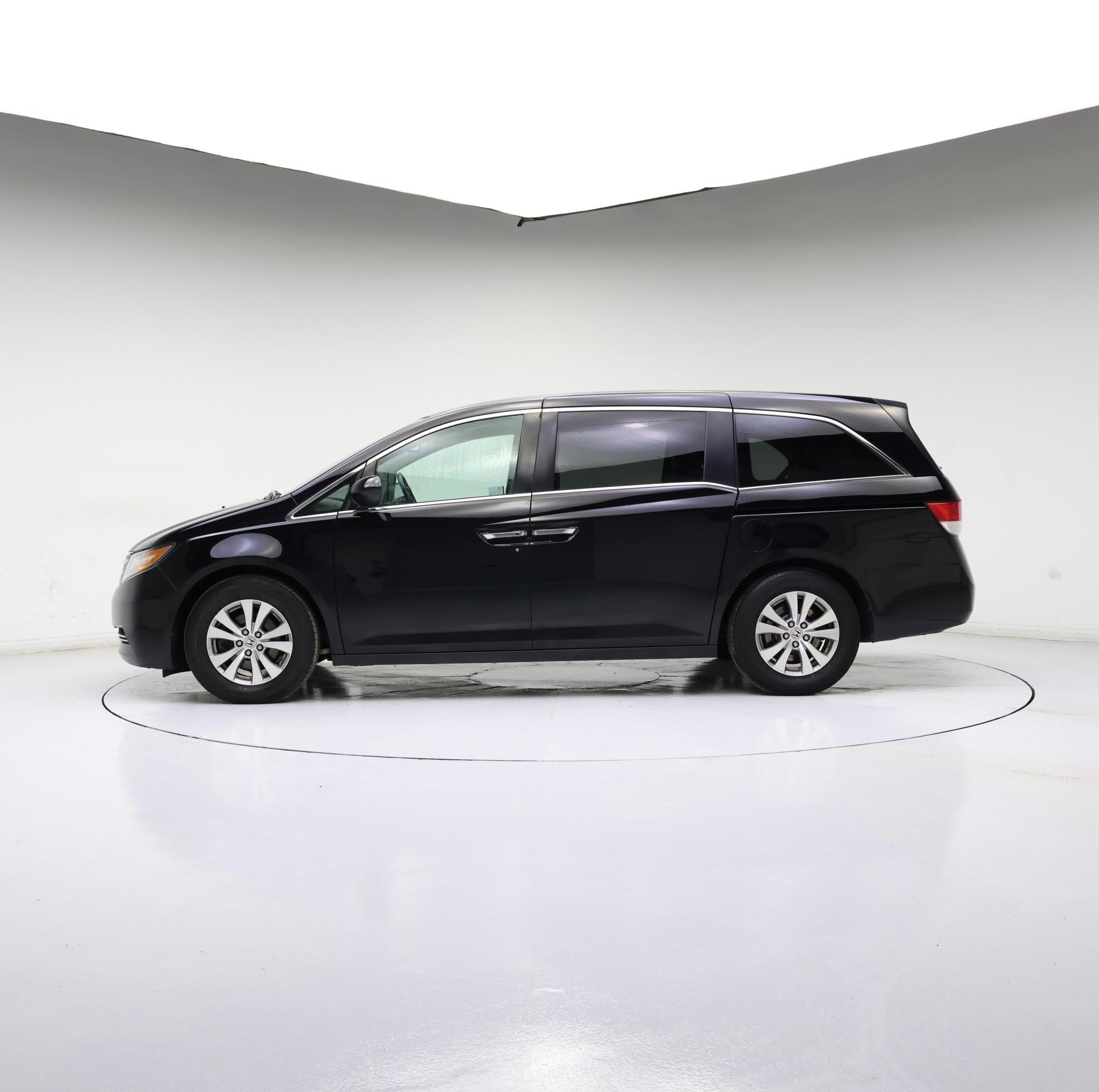 Thumbnail: 2016 Honda Odyssey - 3