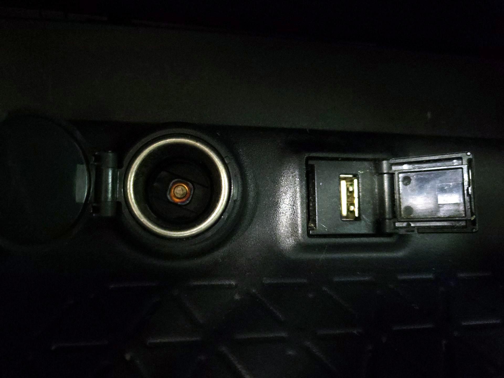 Thumbnail: 2021 Toyota RAV4 - 17