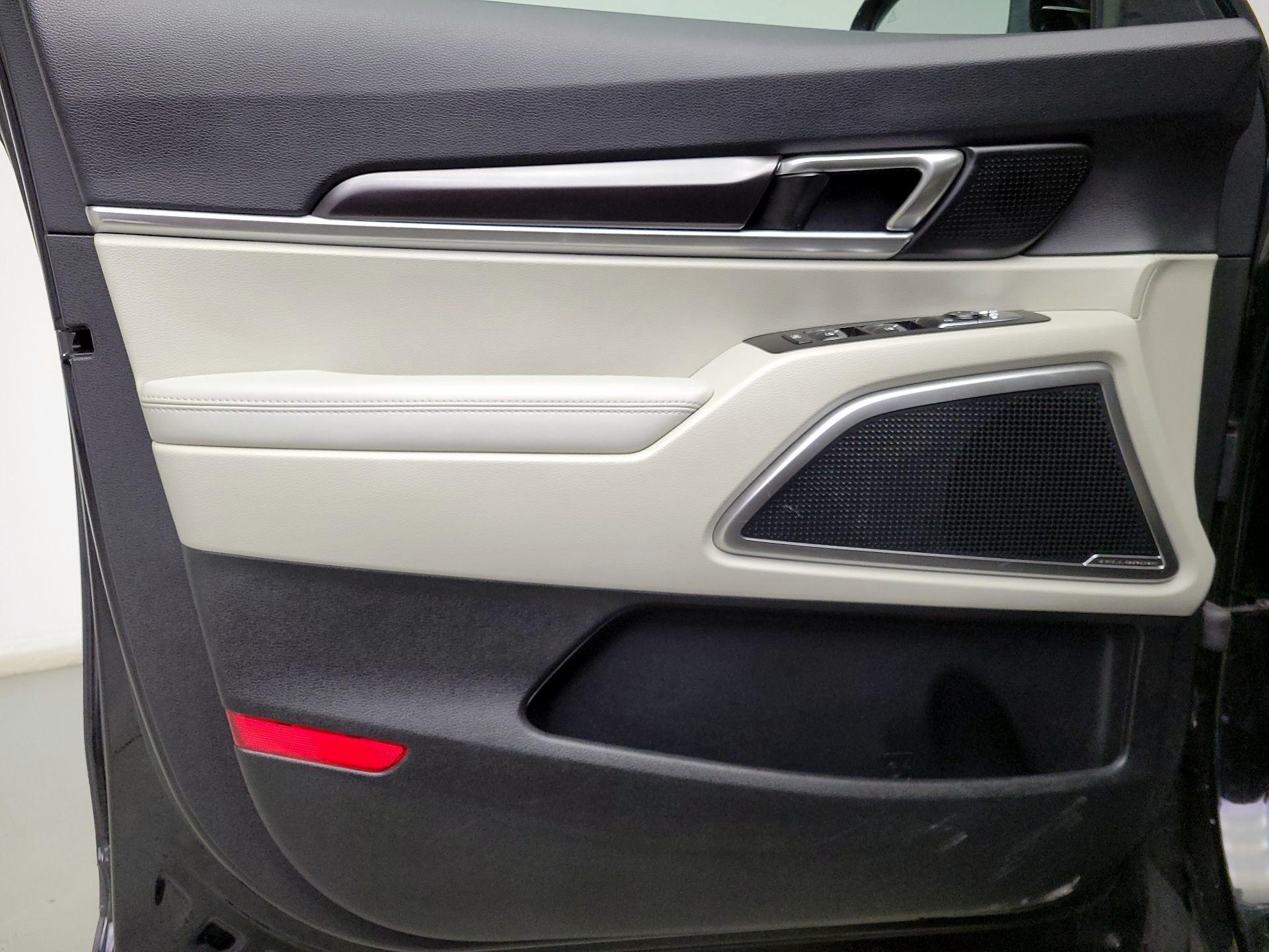 Thumbnail: 2024 Kia Telluride - 12