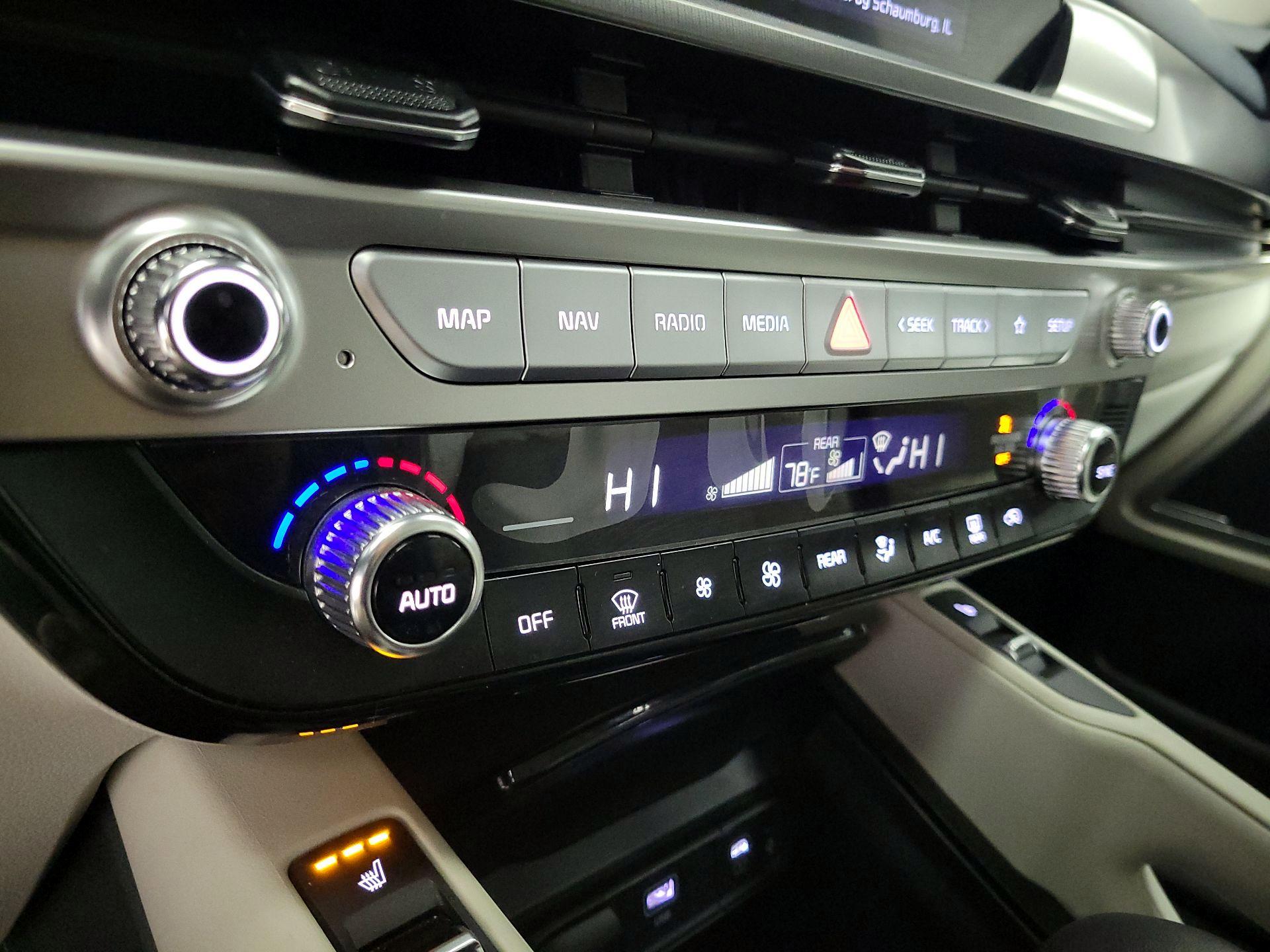 Thumbnail: 2024 Kia Telluride - 17