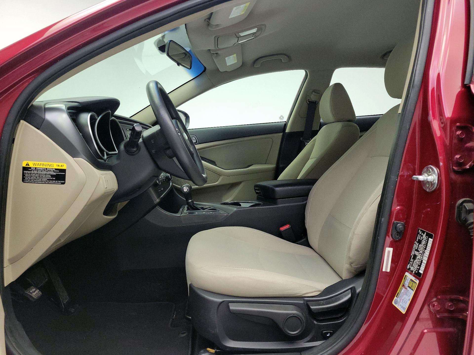 Thumbnail: 2015 Kia Optima - 11