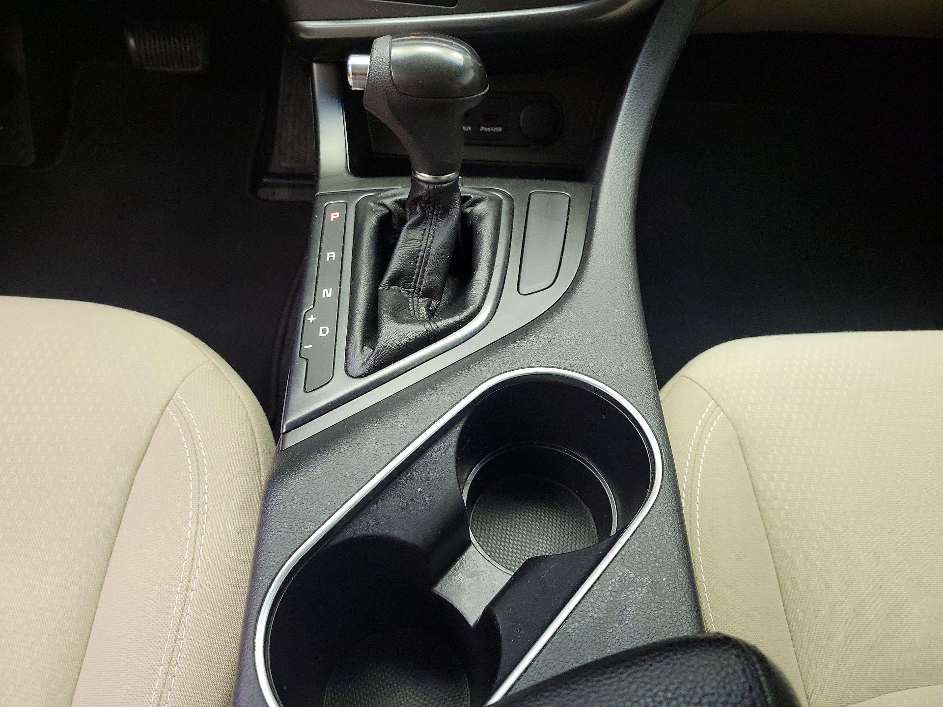 Thumbnail: 2015 Kia Optima - 16