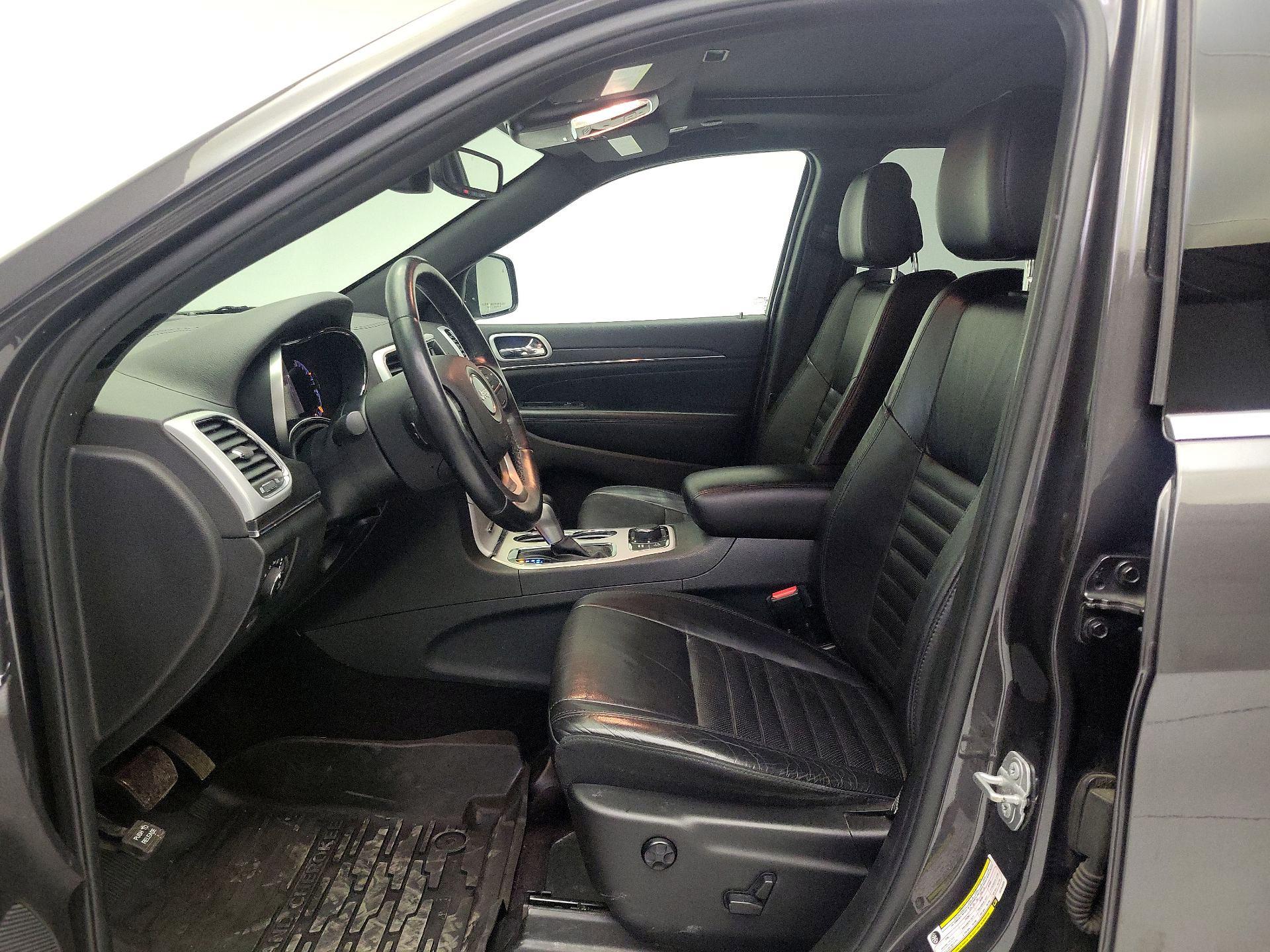 Thumbnail: 2018 Jeep Grand Cherokee - 11