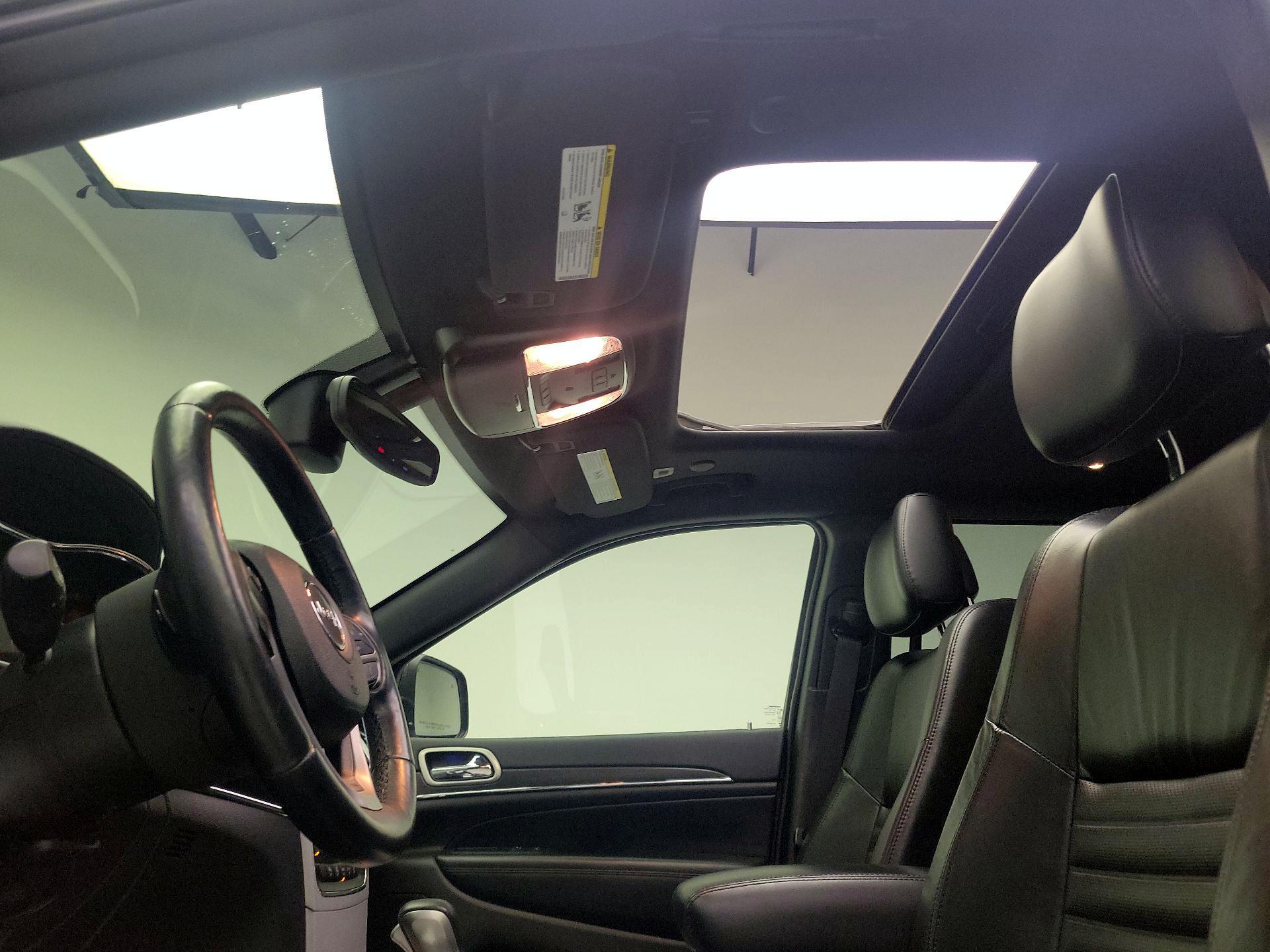 Thumbnail: 2018 Jeep Grand Cherokee - 20