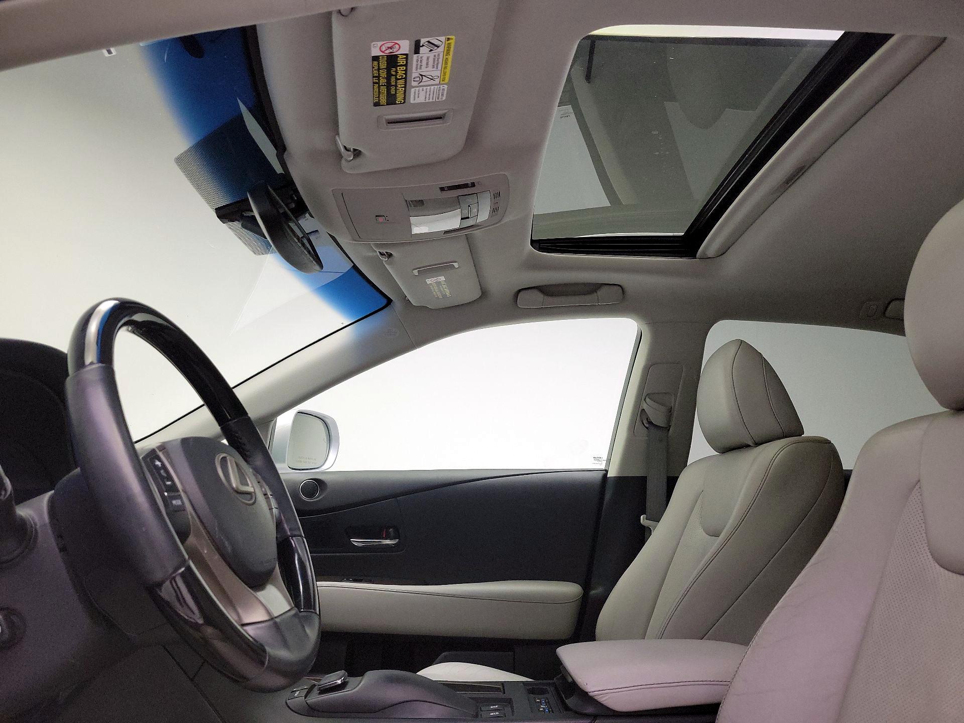 Thumbnail: 2015 Lexus RX - 17