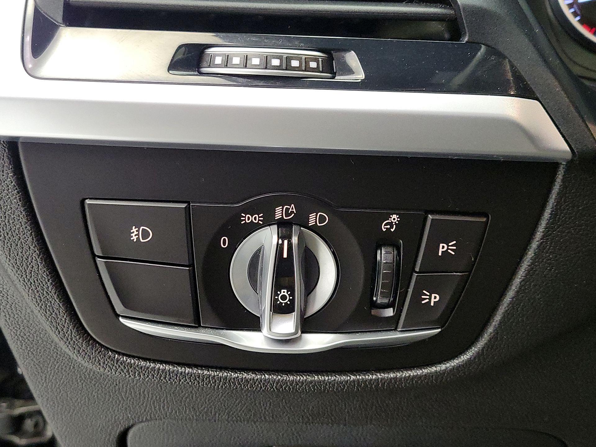 Thumbnail: 2019 BMW X3 - 13