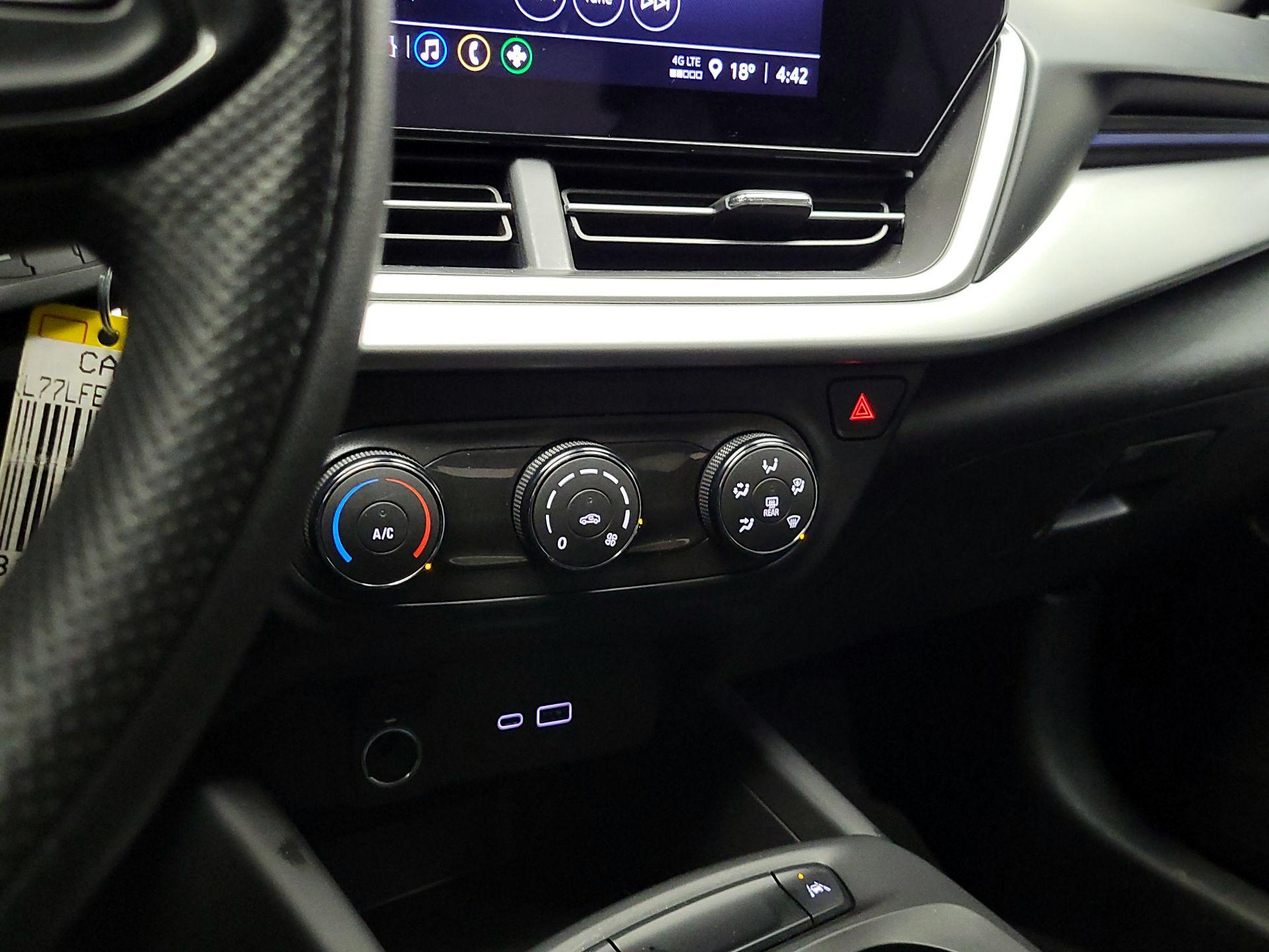 Thumbnail: 2024 Chevrolet Trax - 16