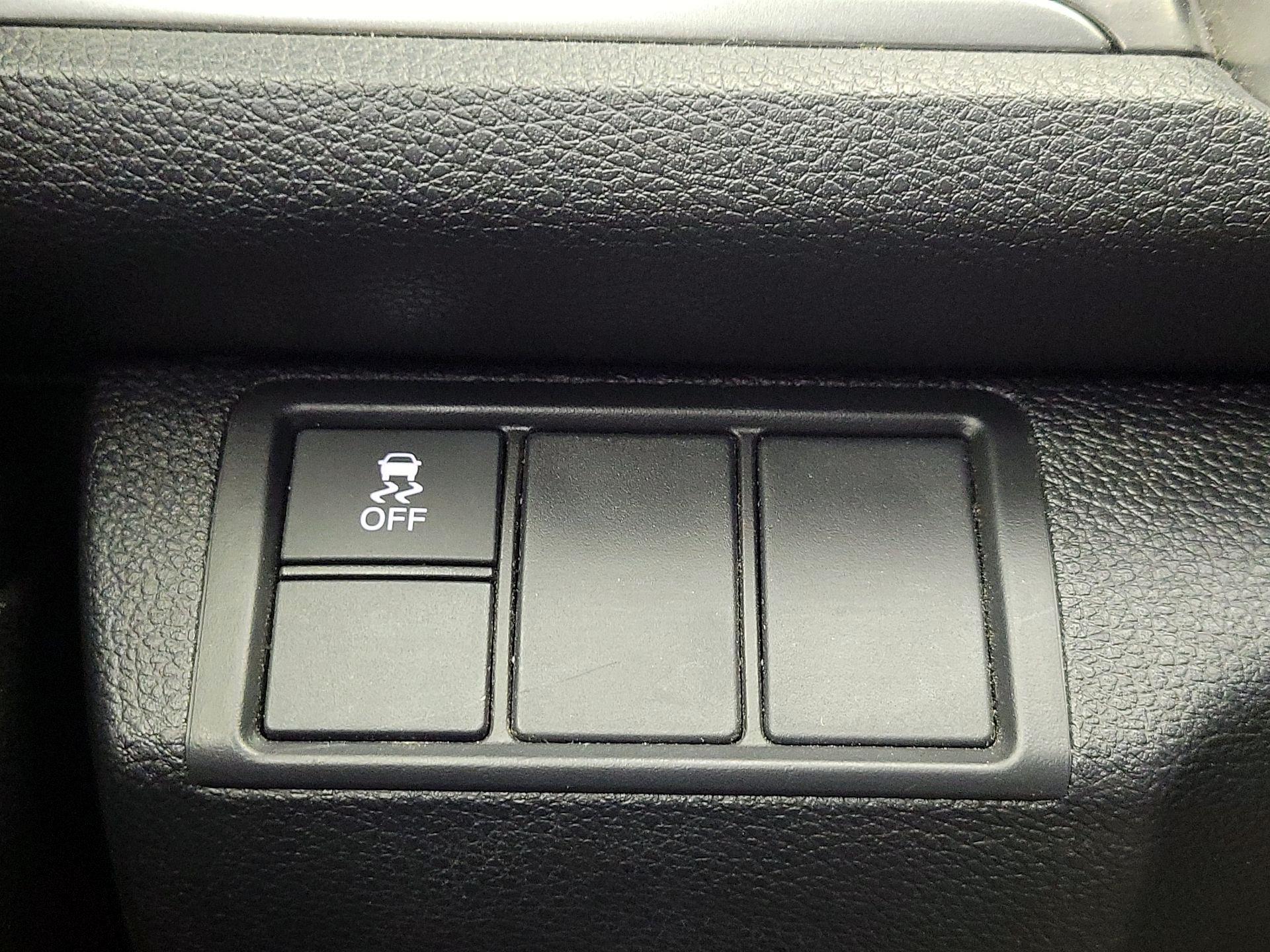 Thumbnail: 2017 Honda Civic - 13