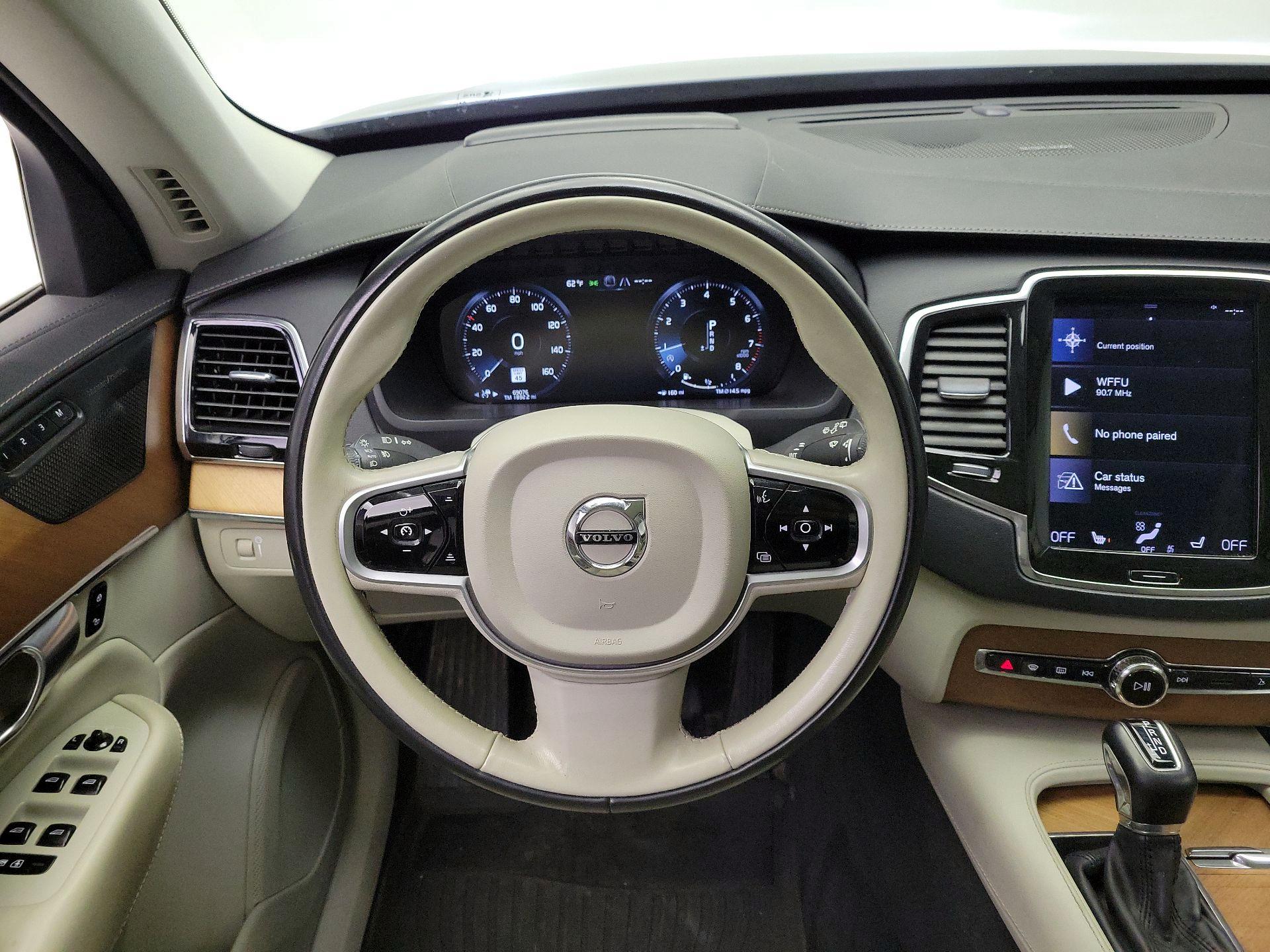 Thumbnail: 2019 Volvo XC90 - 10