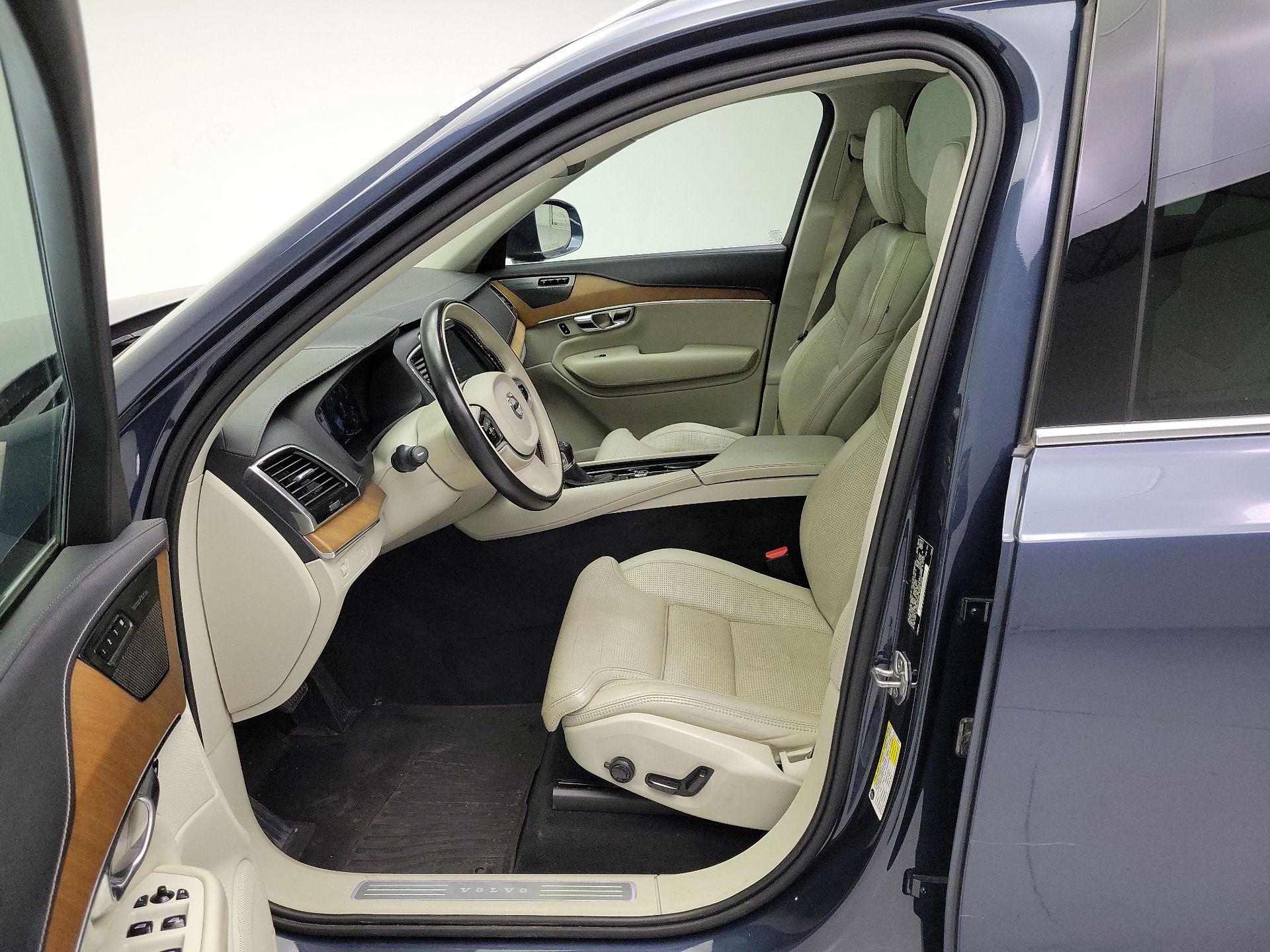 Thumbnail: 2019 Volvo XC90 - 11