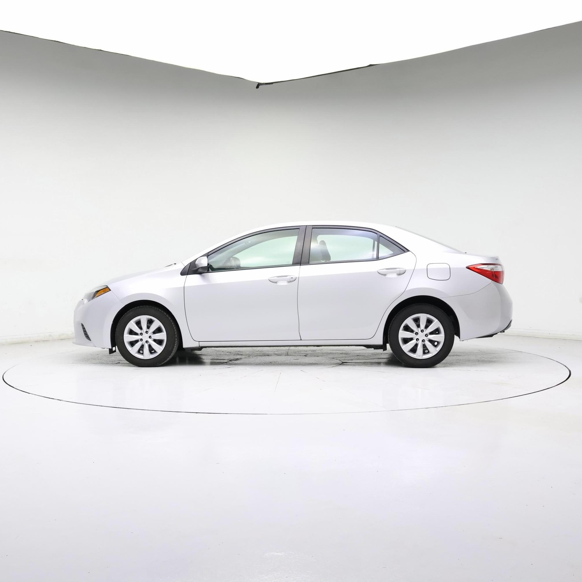 Thumbnail: 2016 Toyota Corolla - 3