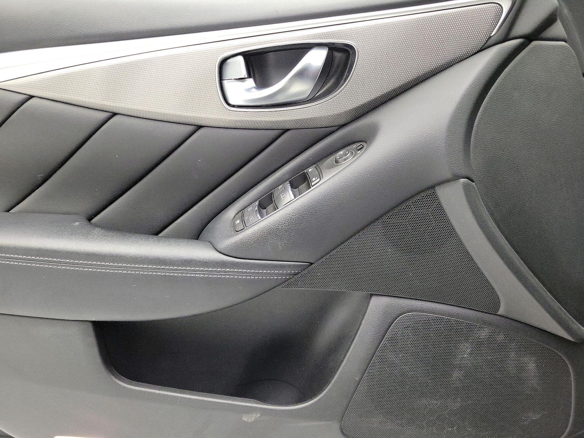 Thumbnail: 2016 INFINITI Q50 - 12