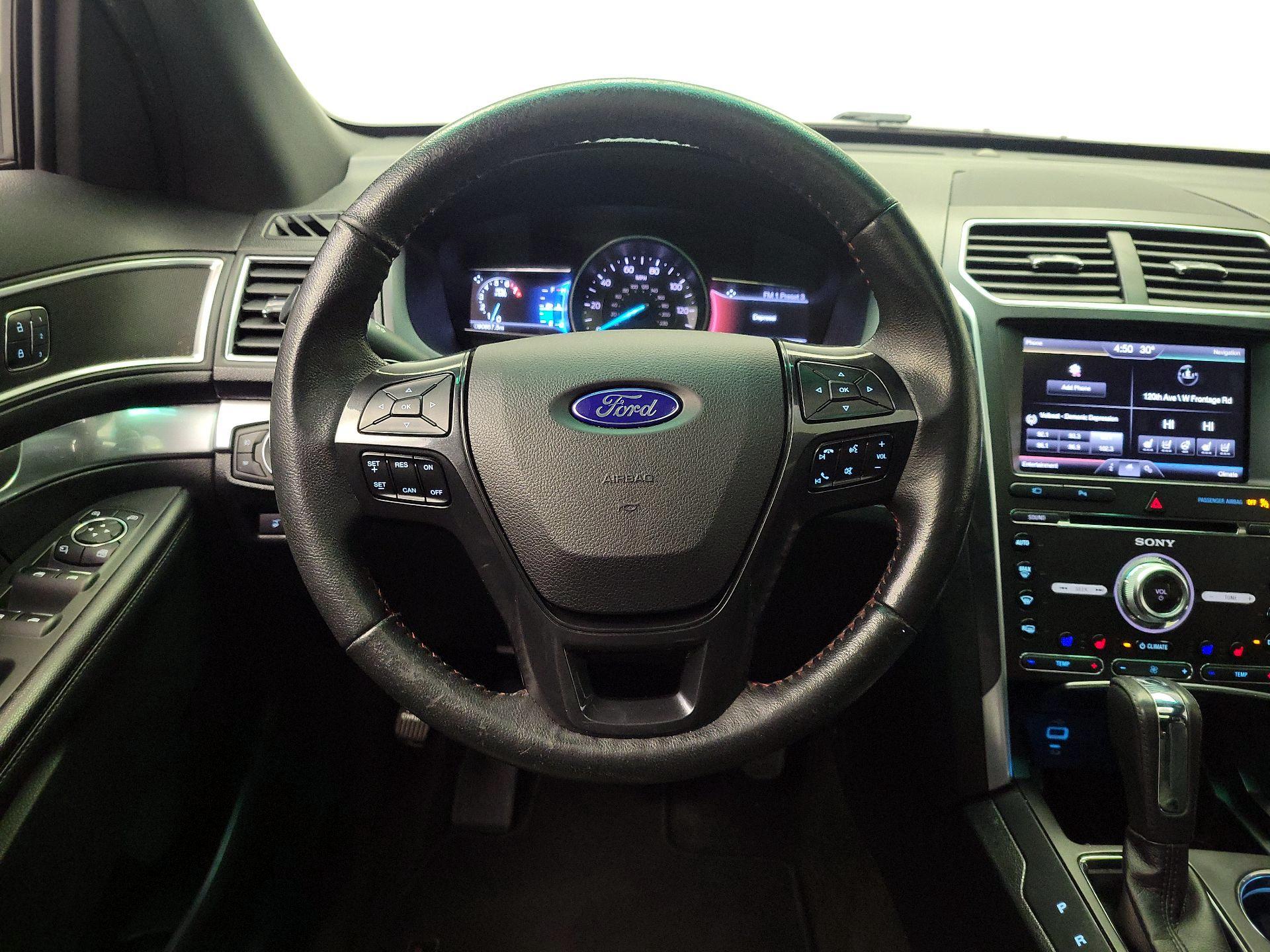 Thumbnail: 2016 Ford Explorer - 10