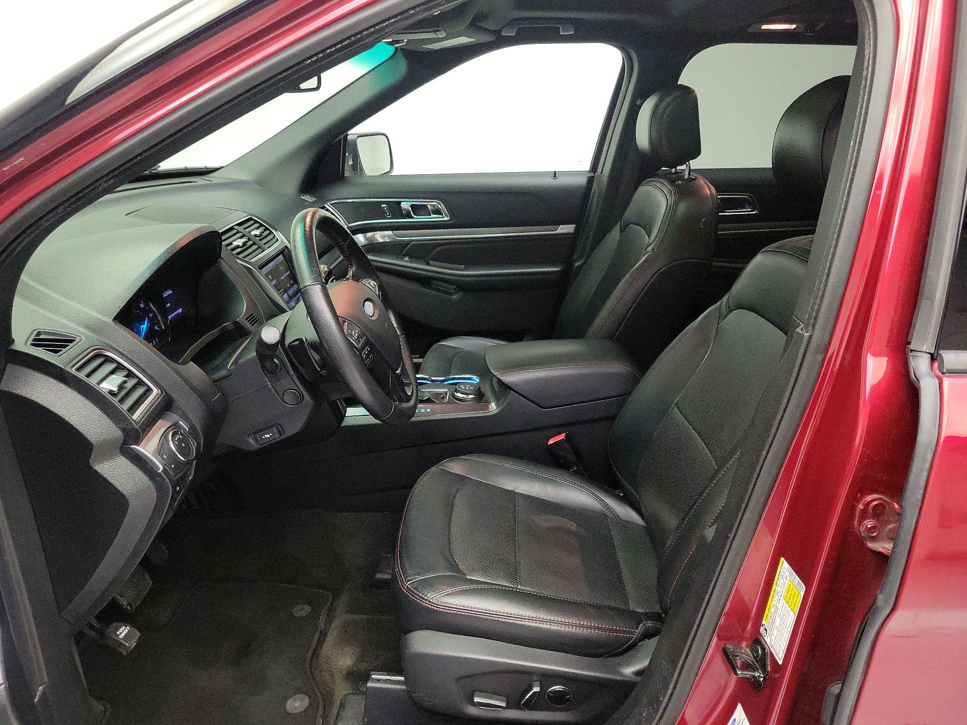 Thumbnail: 2016 Ford Explorer - 11