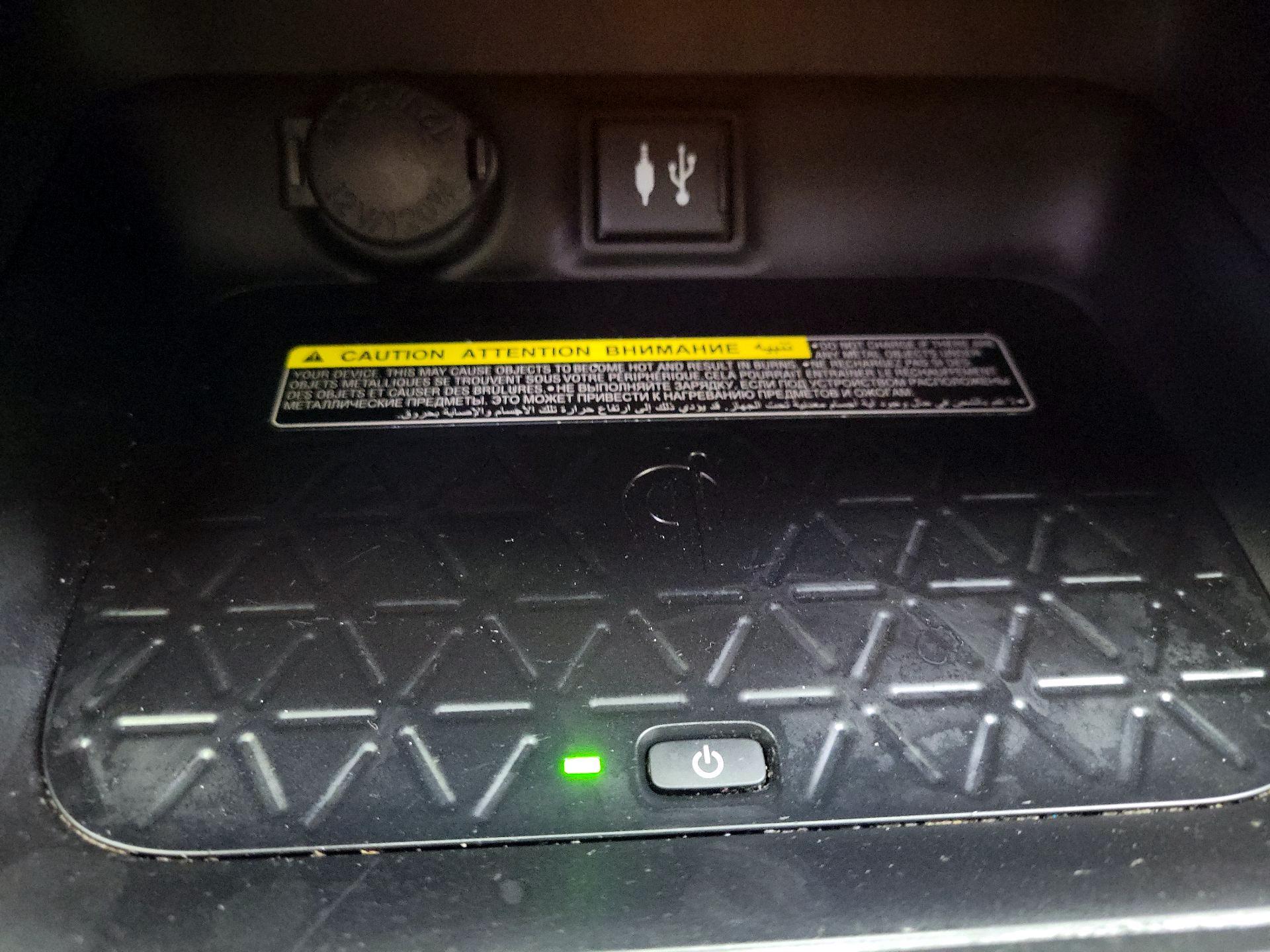 Thumbnail: 2019 Toyota RAV4 - 18