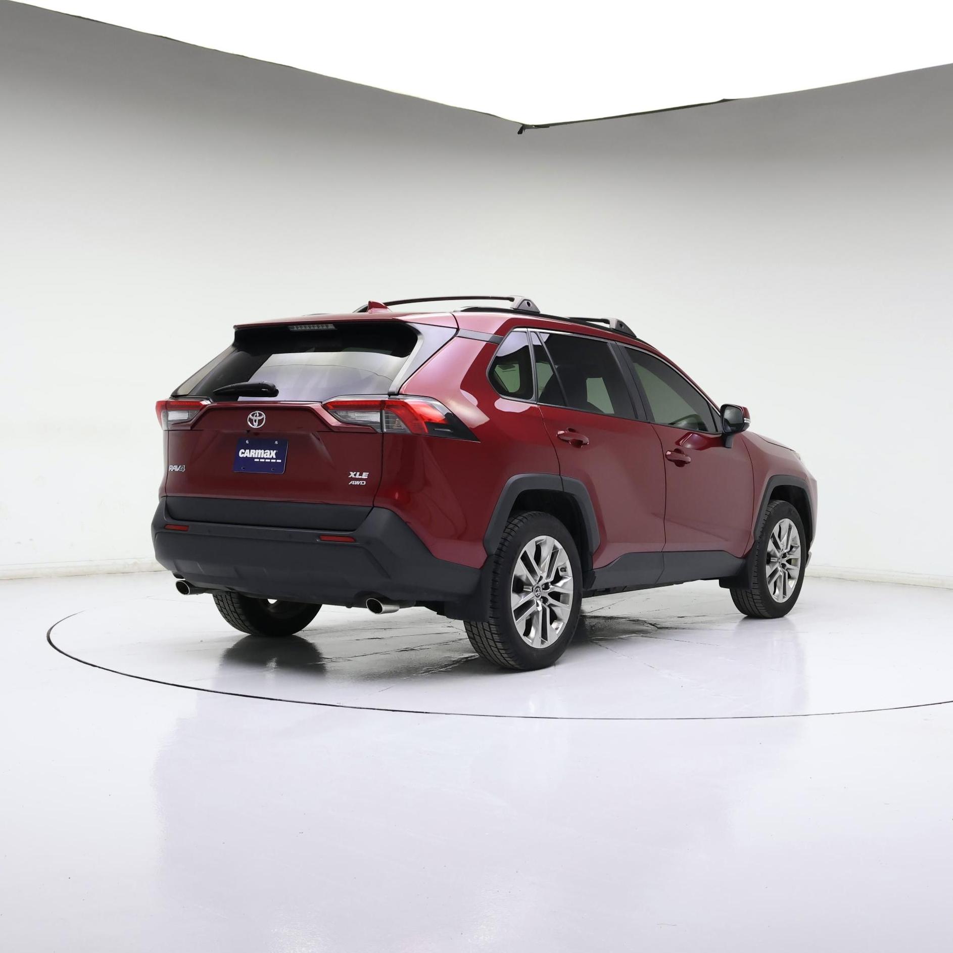 Thumbnail: 2019 Toyota RAV4 - 8