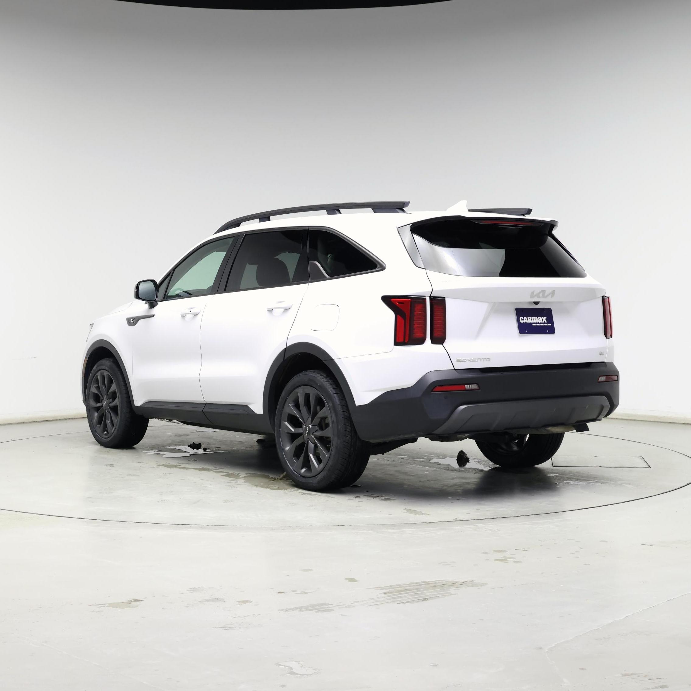 Thumbnail: 2023 Kia Sorento - 2