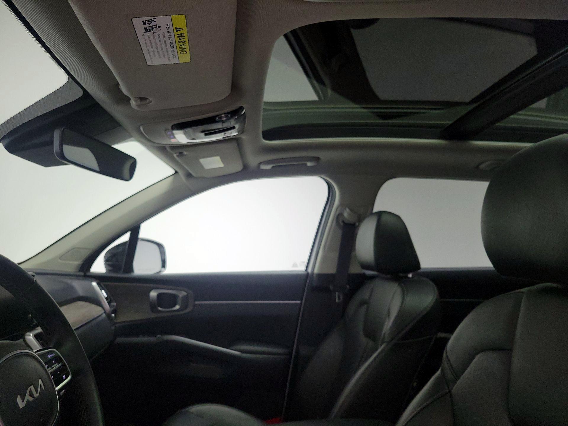 Thumbnail: 2023 Kia Sorento - 20