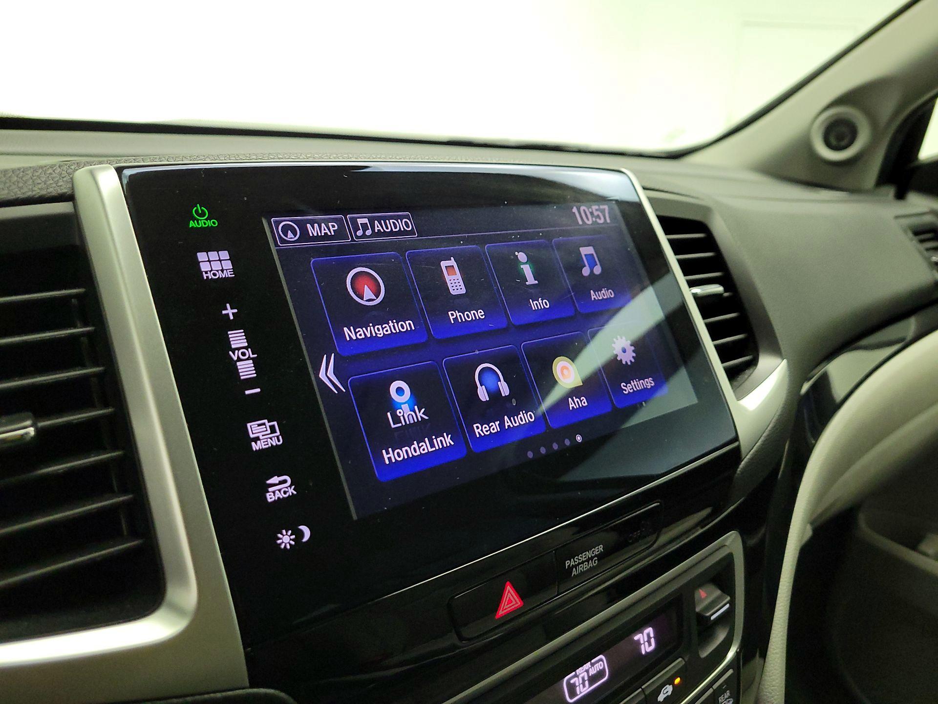 Thumbnail: 2016 Honda Pilot - 16