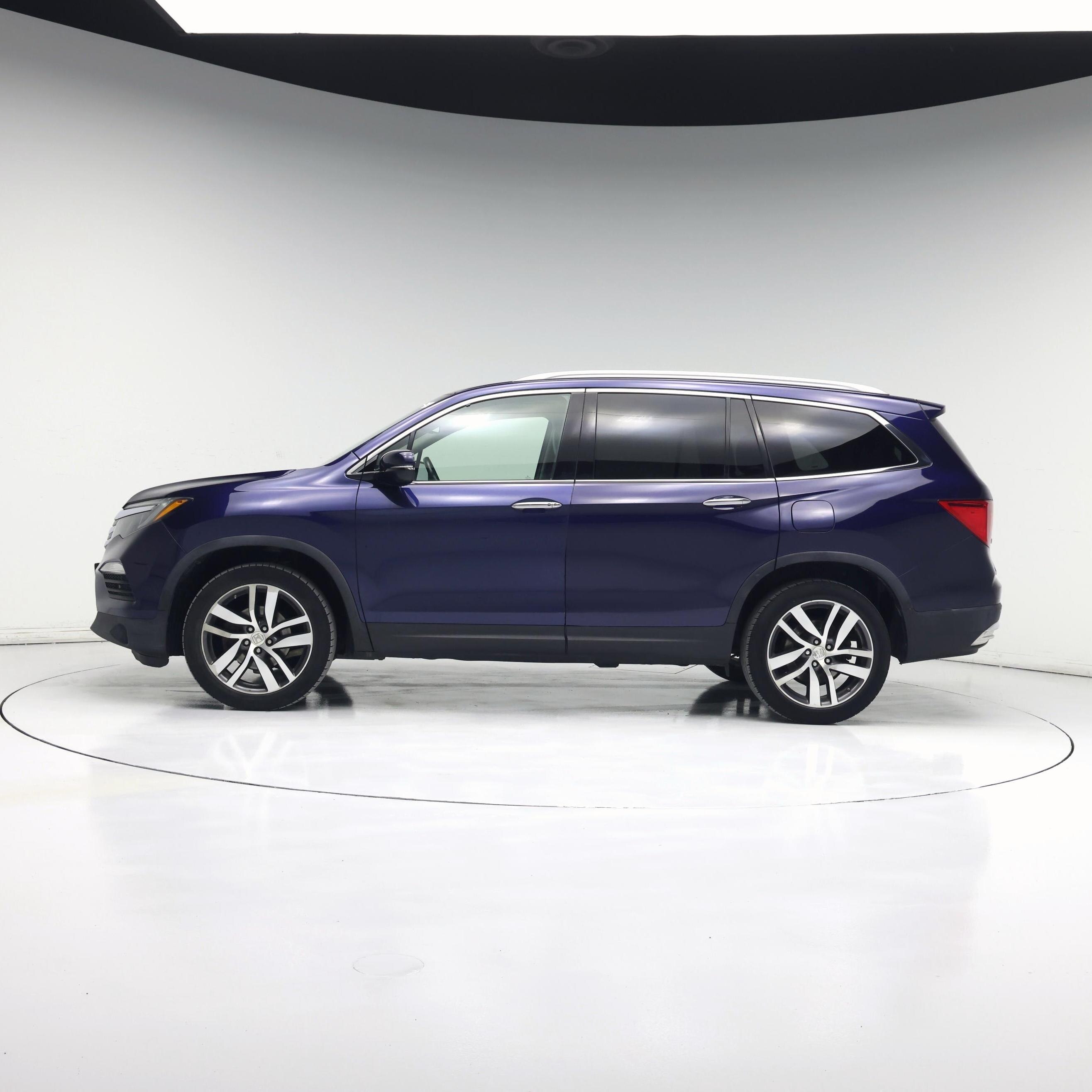 Thumbnail: 2016 Honda Pilot - 3