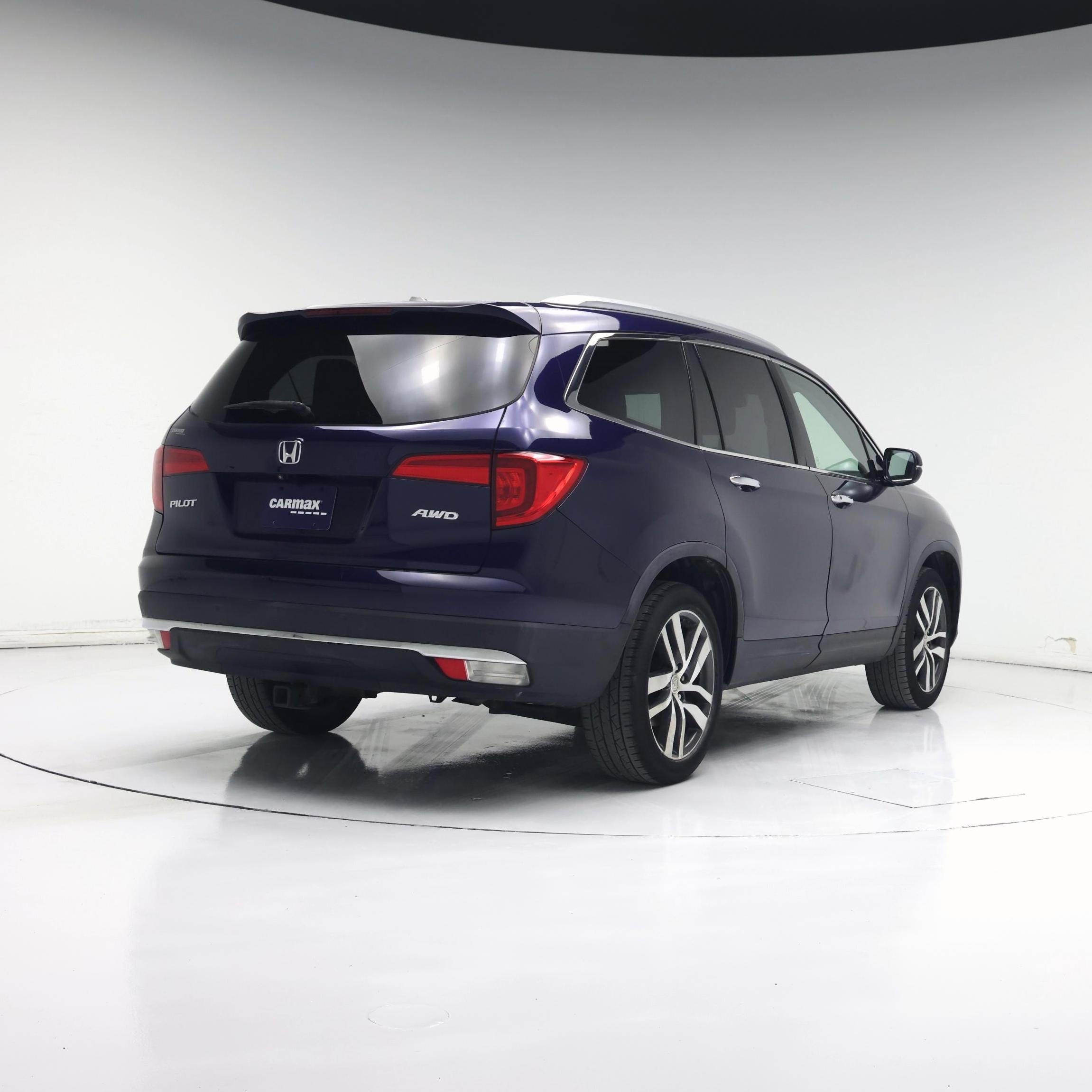 Thumbnail: 2016 Honda Pilot - 8