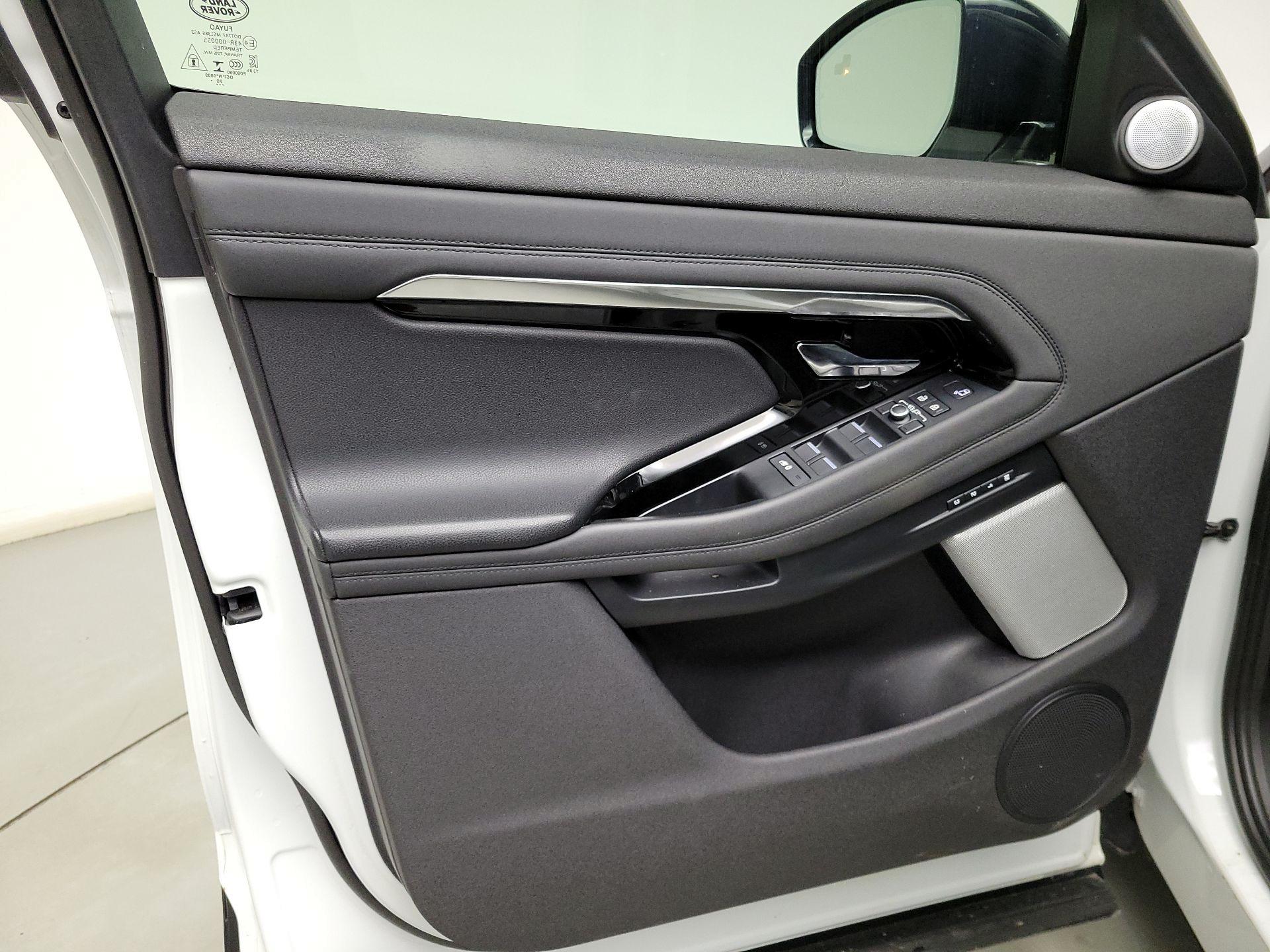 Thumbnail: 2021 Land Rover Range Rover Evoque - 12