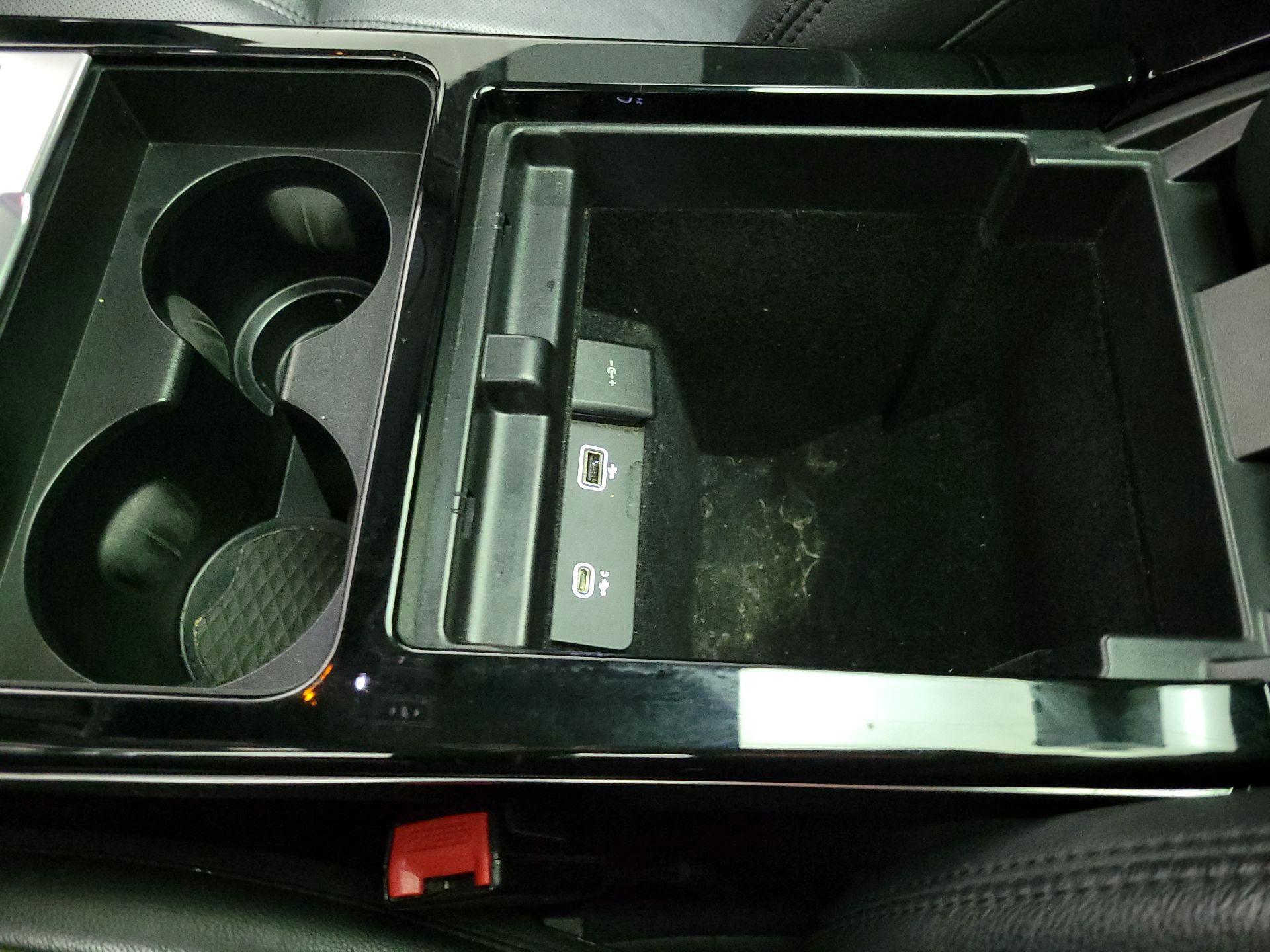 Thumbnail: 2021 Land Rover Range Rover Evoque - 19