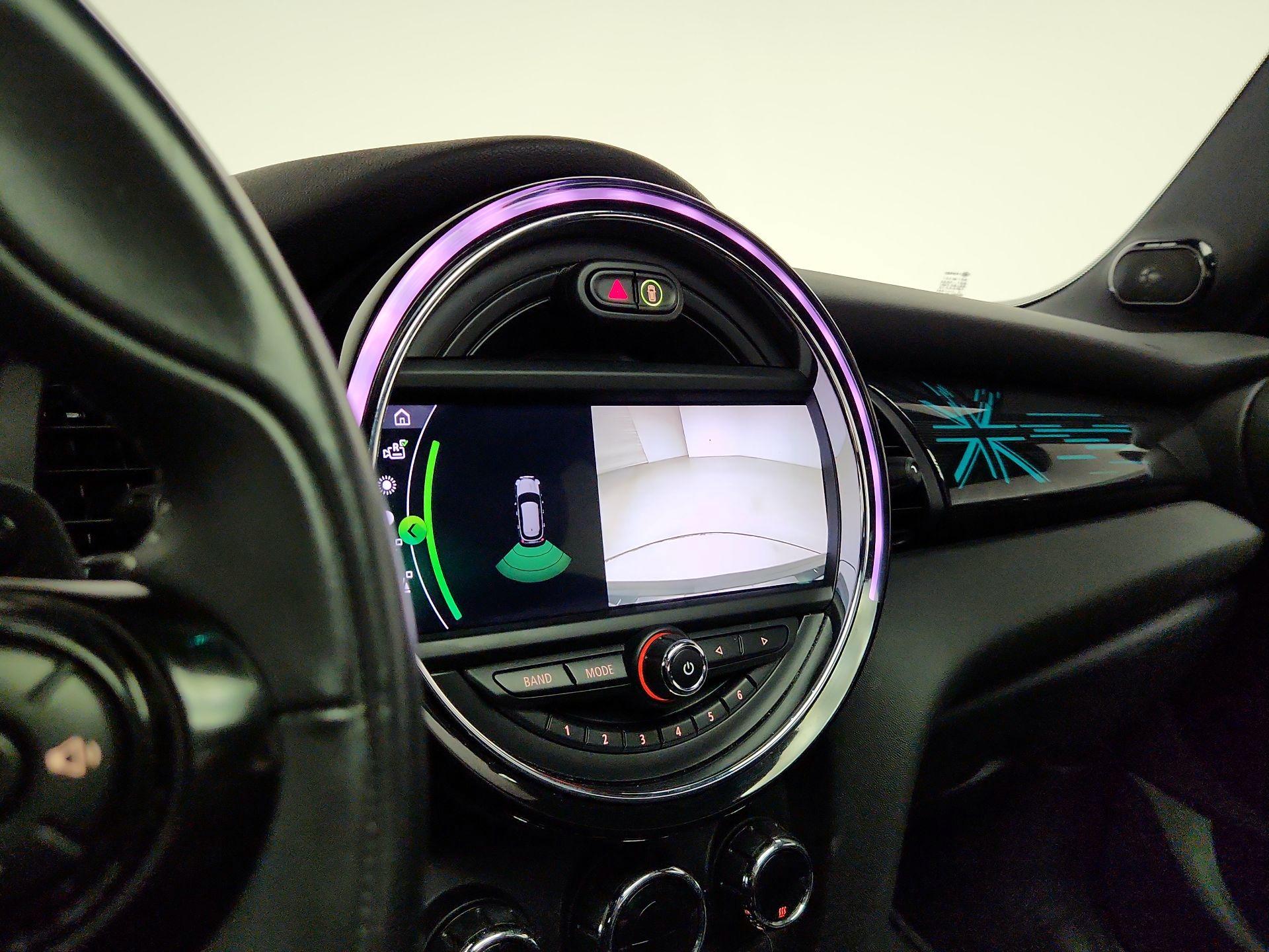 Thumbnail: 2021 MINI Cooper Hardtop - 15