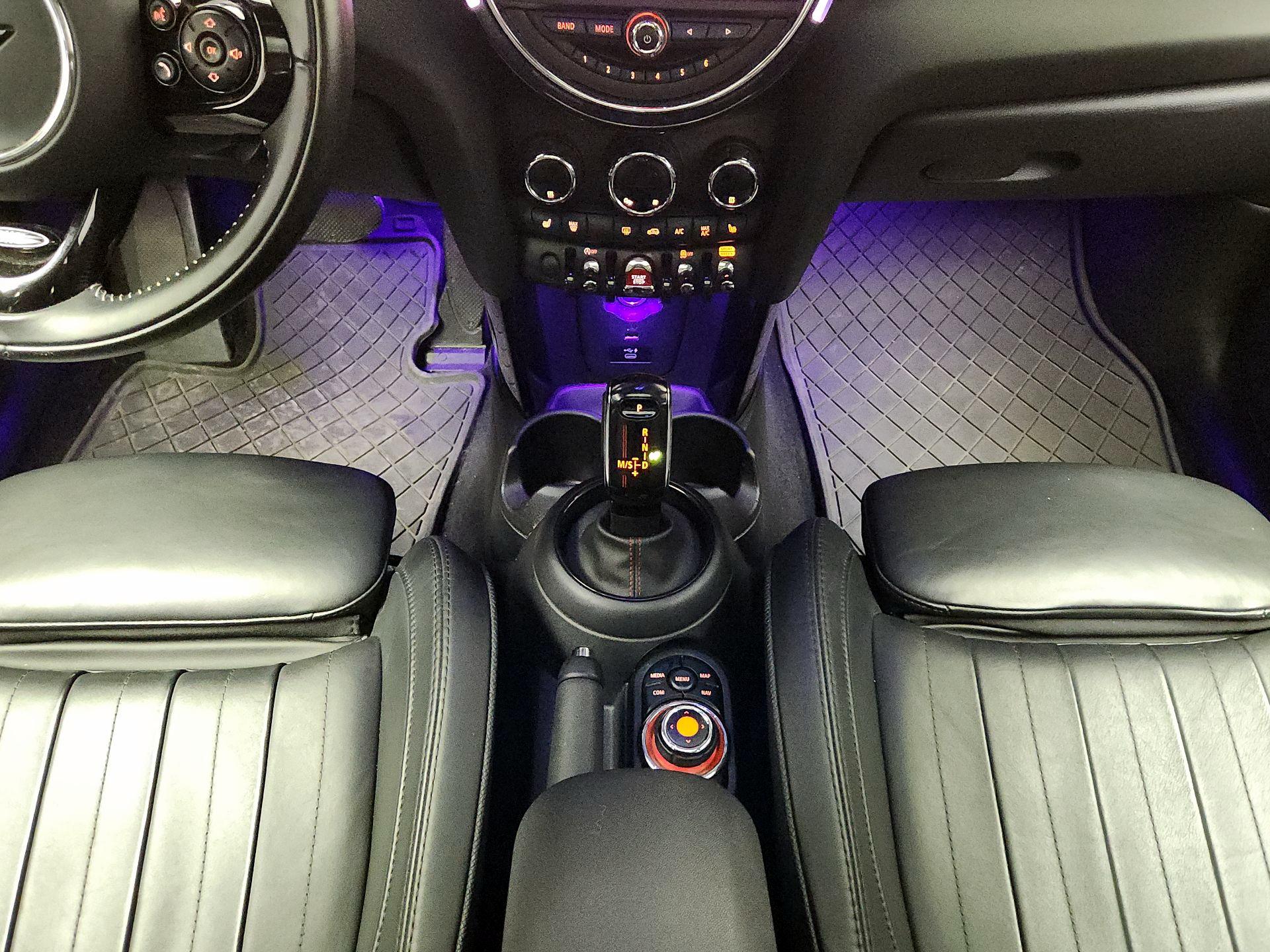 Thumbnail: 2021 MINI Cooper Hardtop - 18