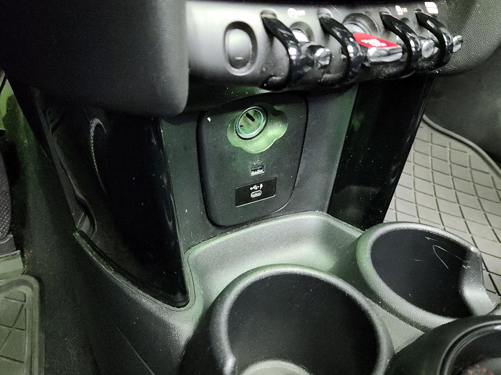 Thumbnail: 2021 MINI Cooper Hardtop - 19