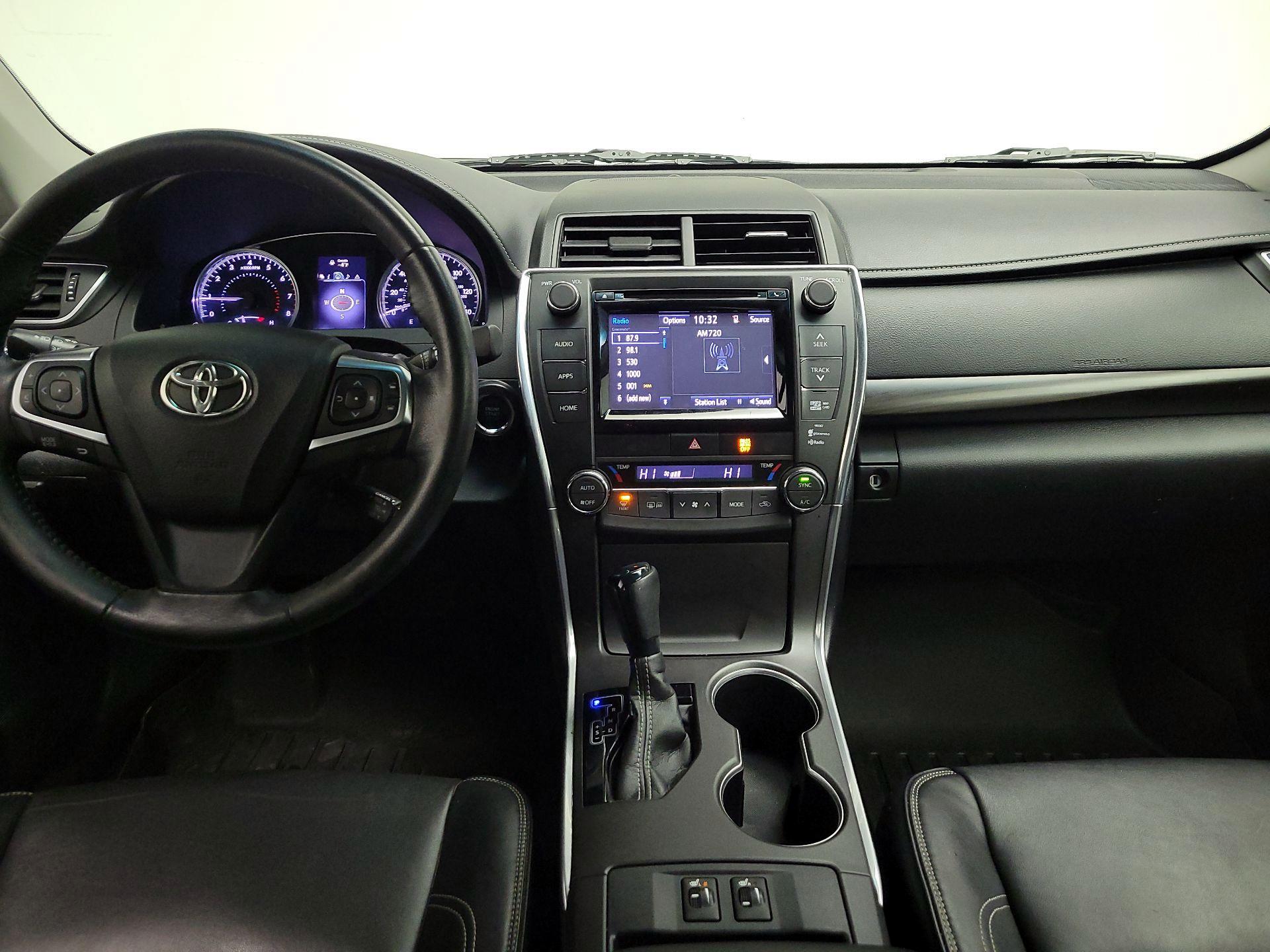 Thumbnail: 2015 Toyota Camry - 9