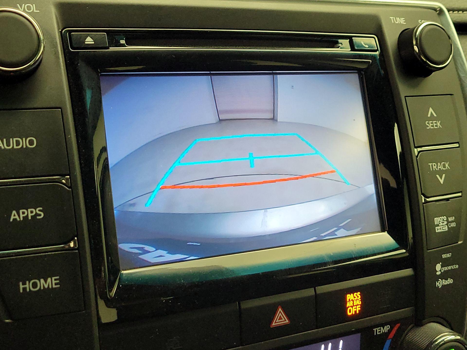 Thumbnail: 2015 Toyota Camry - 13