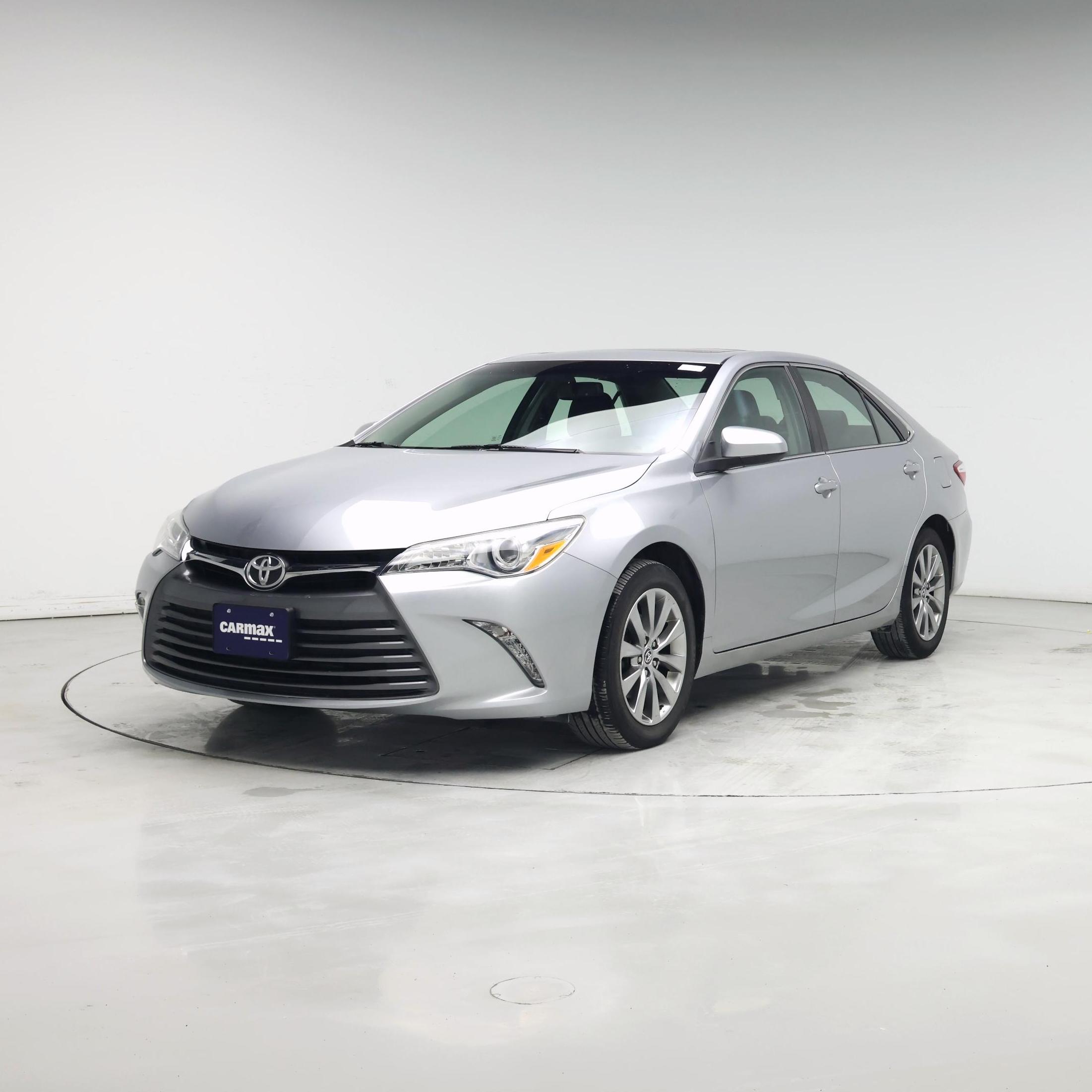 Thumbnail: 2015 Toyota Camry - 4