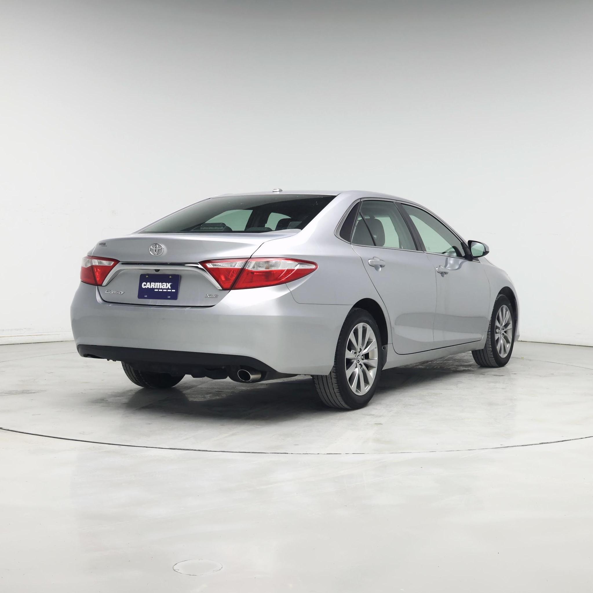 Thumbnail: 2015 Toyota Camry - 8