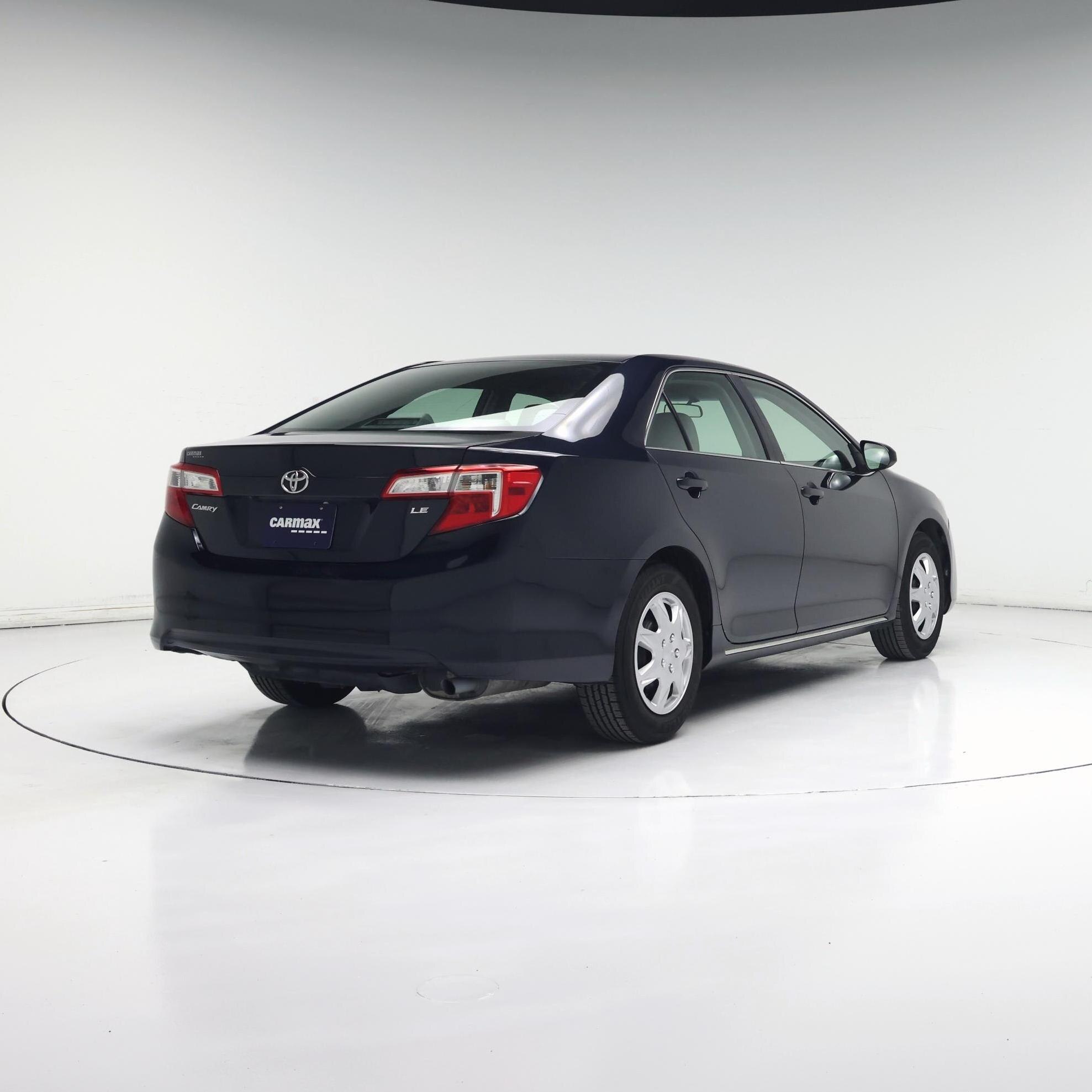 Thumbnail: 2014 Toyota Camry - 8