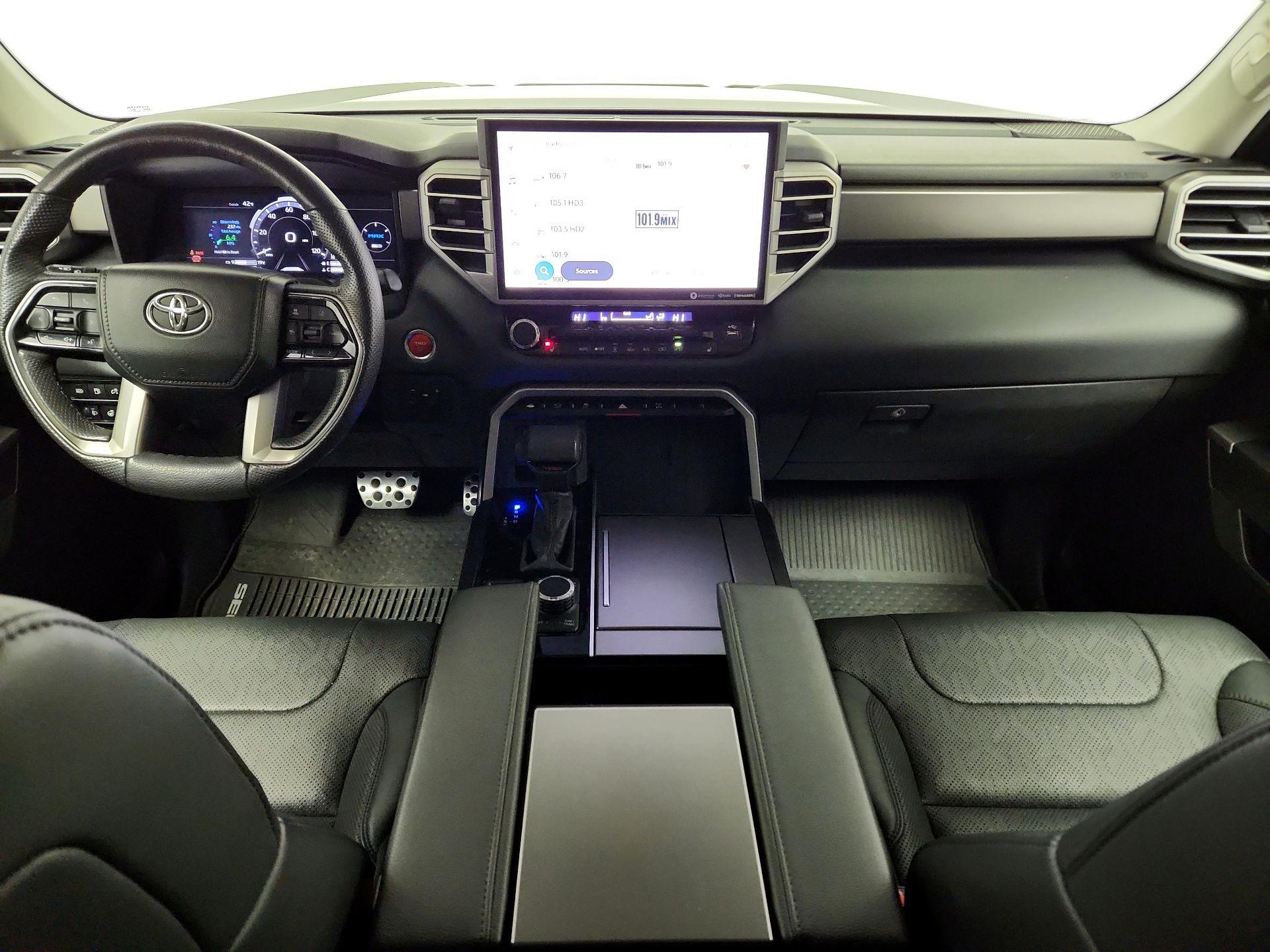 Thumbnail: 2023 Toyota Sequoia - 9