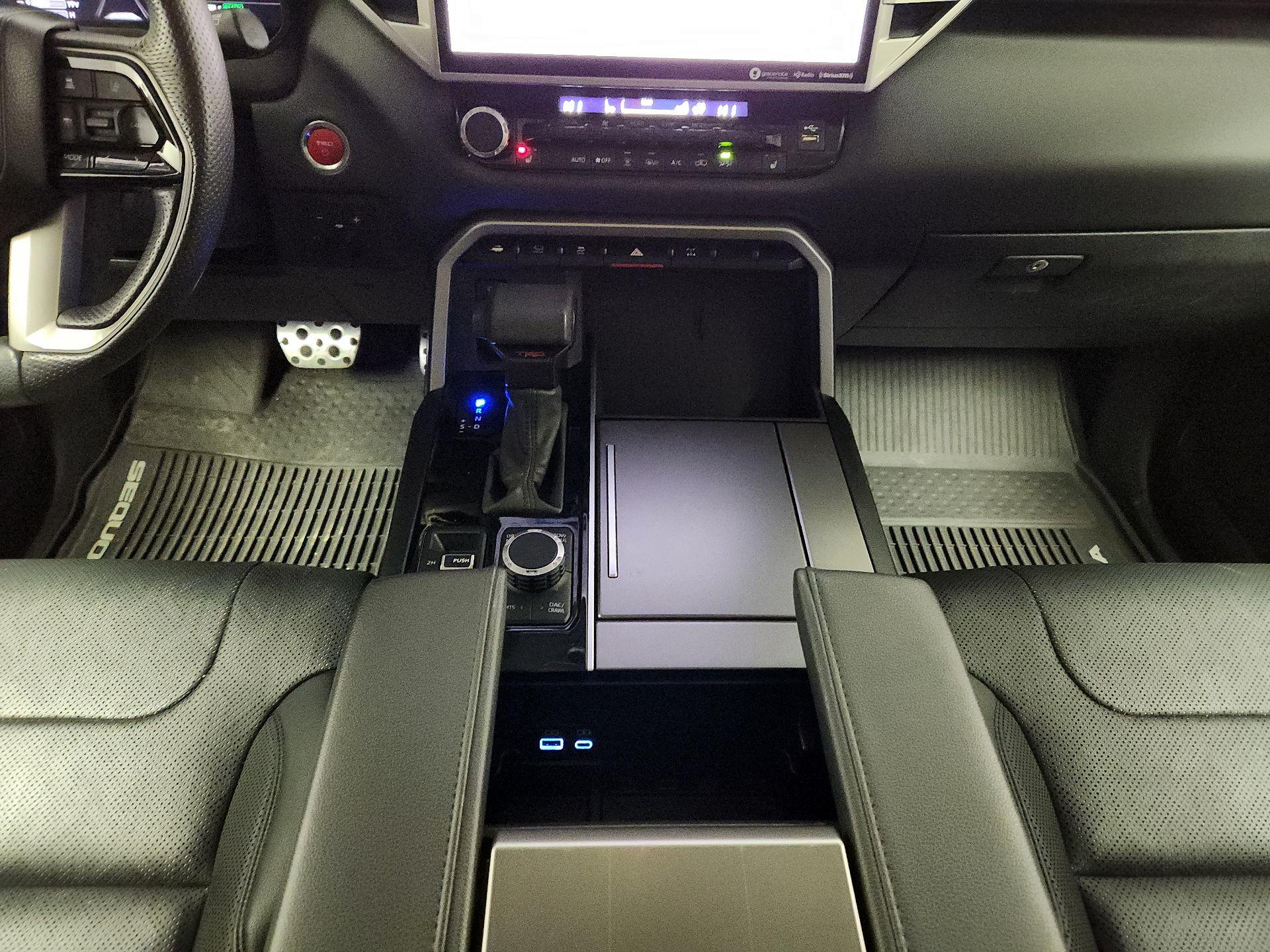 Thumbnail: 2023 Toyota Sequoia - 17