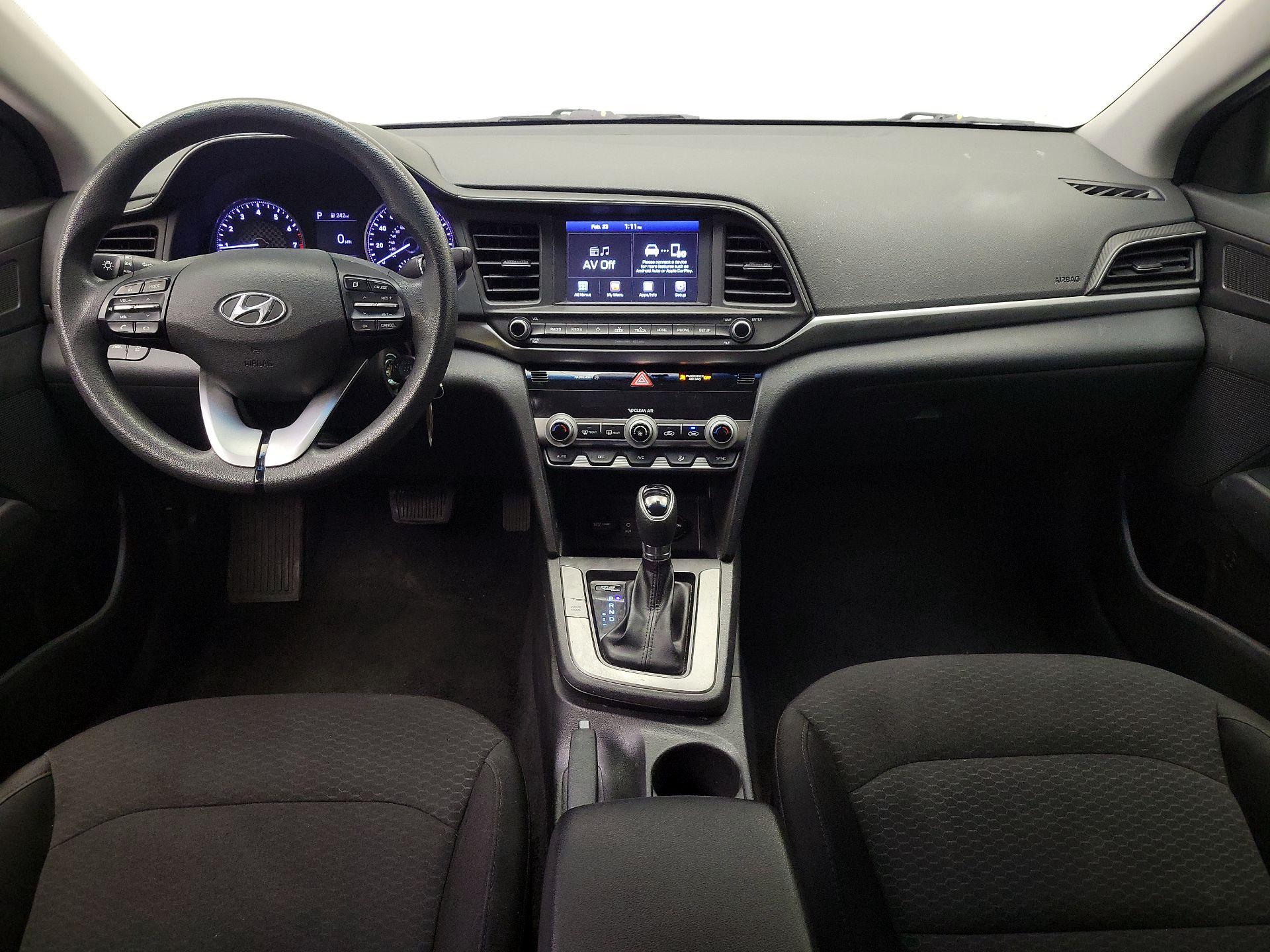 Thumbnail: 2020 Hyundai Elantra - 9