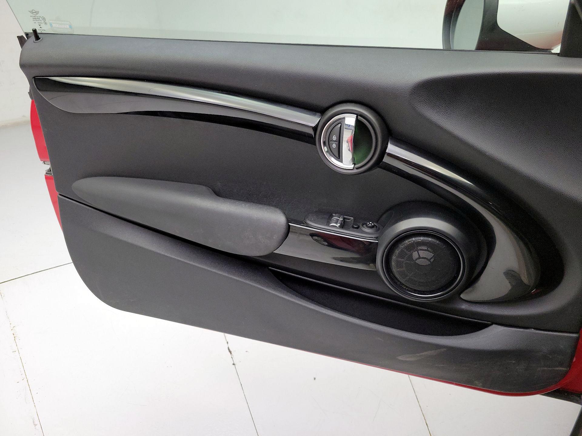 Thumbnail: 2020 MINI Cooper Hardtop - 12