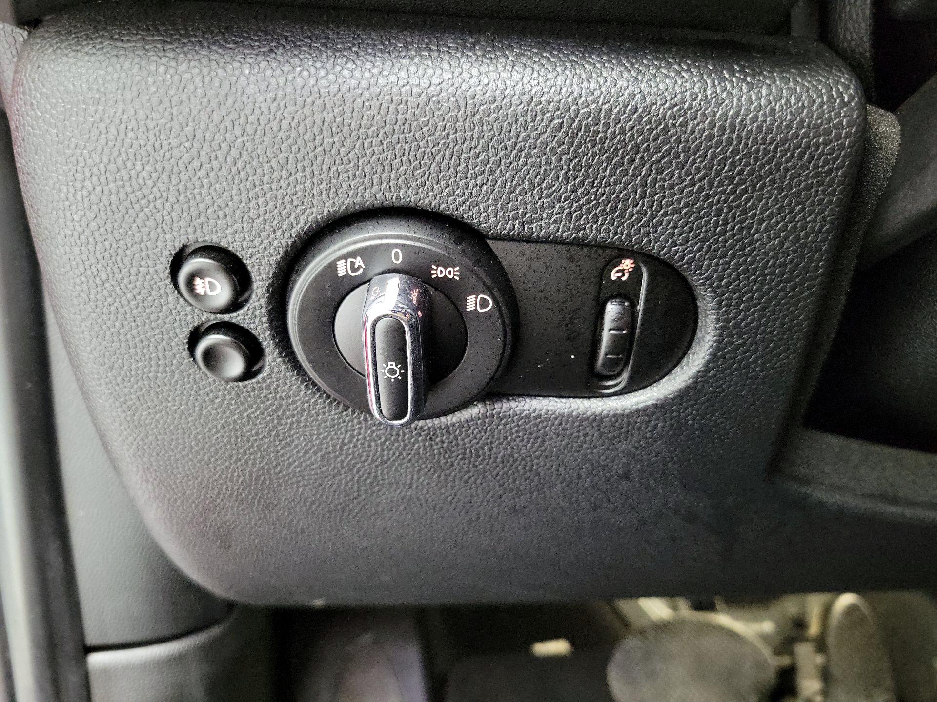 Thumbnail: 2020 MINI Cooper Hardtop - 13